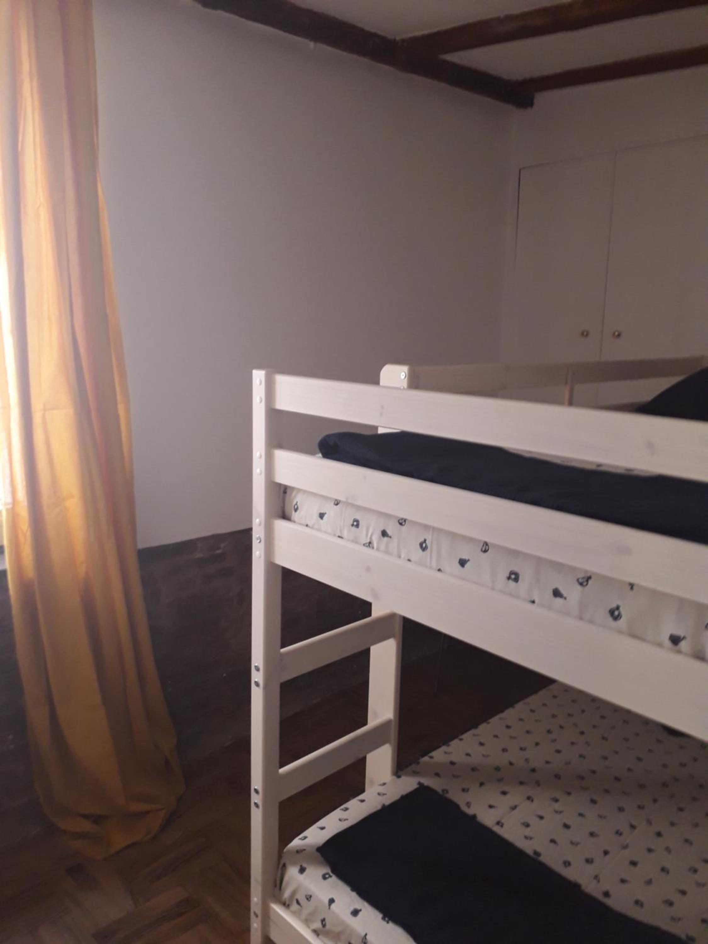 Two-Bedroom Apartment - Photo 24