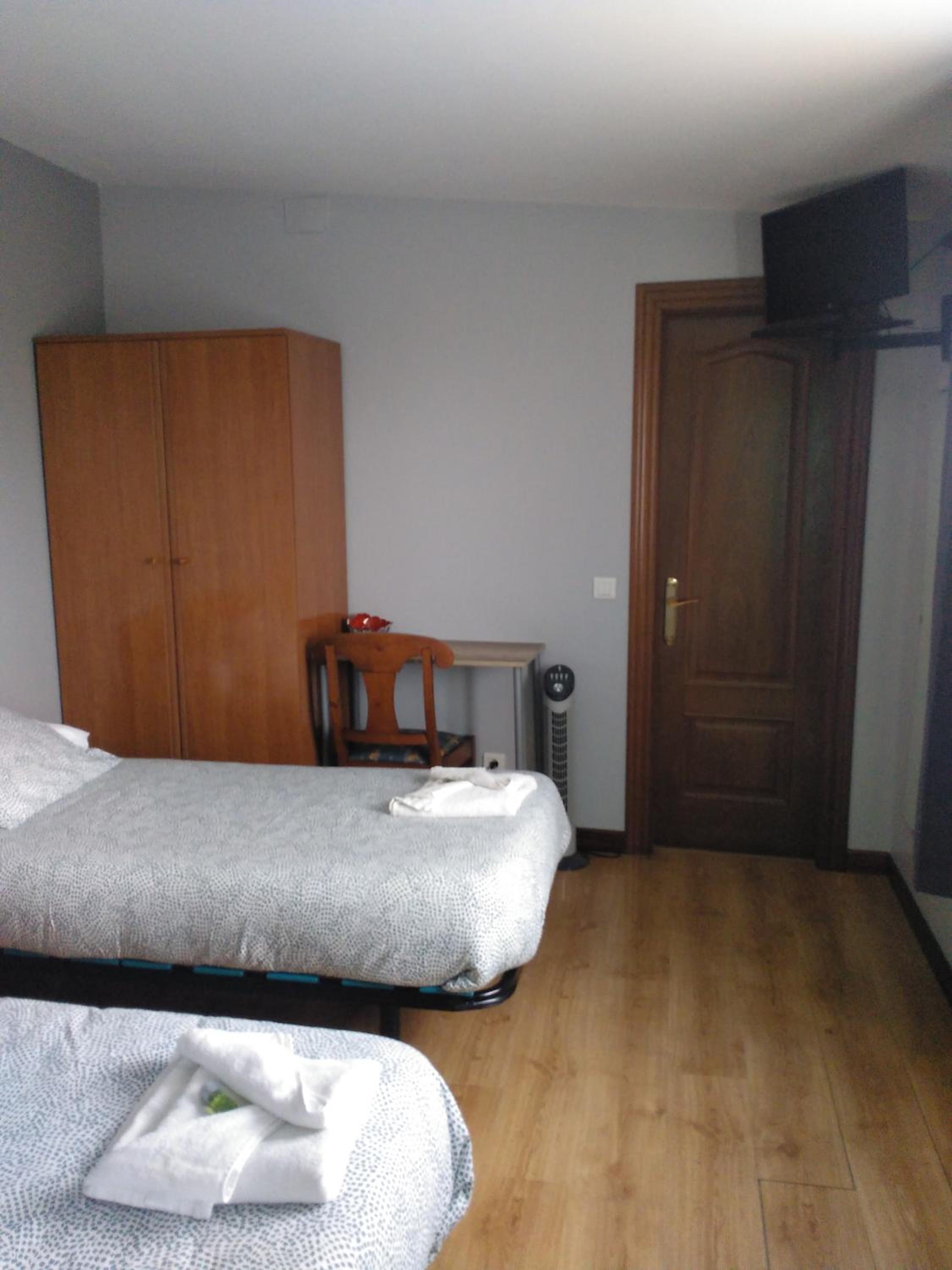 Triple Room with Private Bathroom photo 2