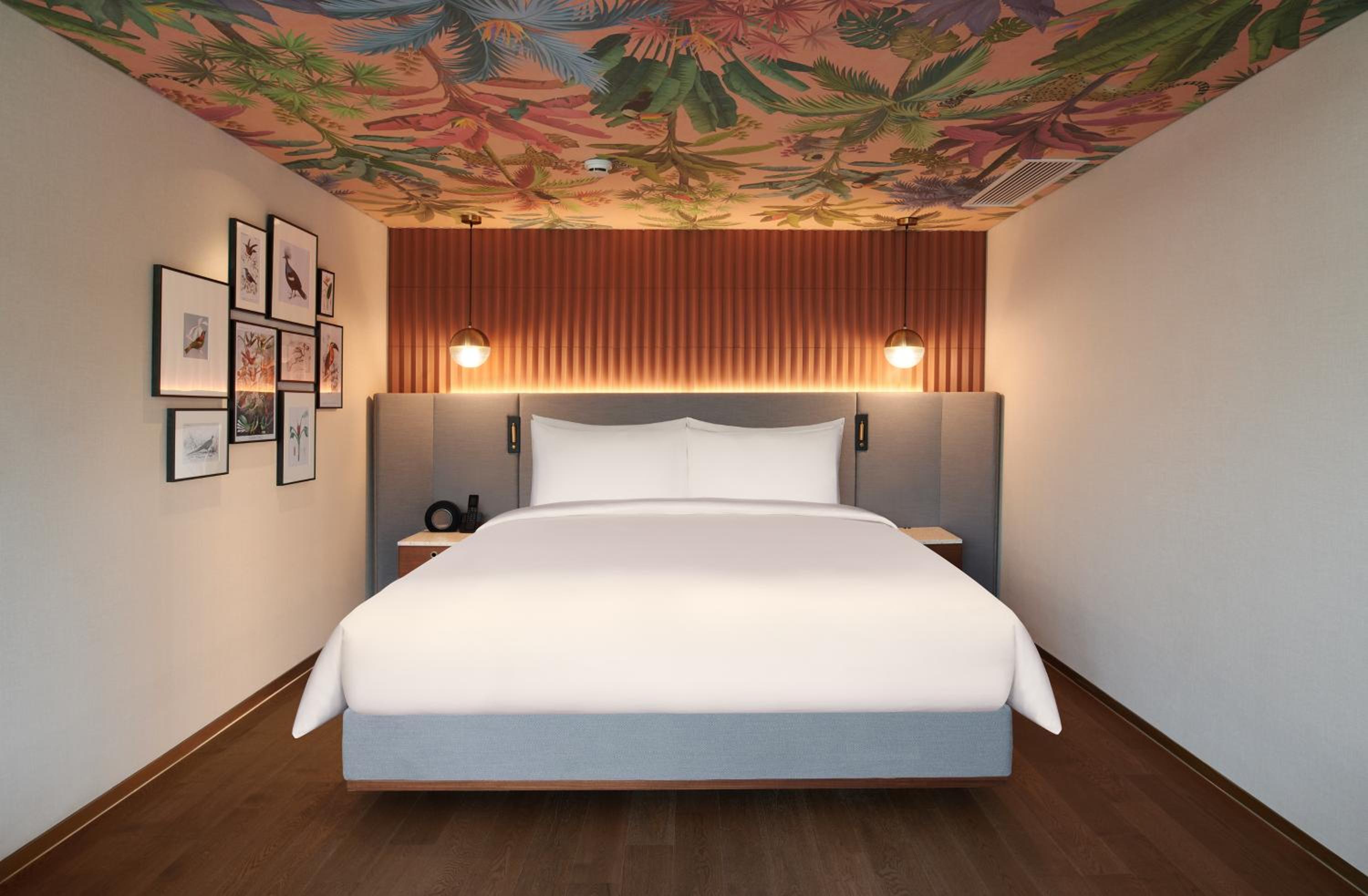Cabana King Suite - Photo 8
