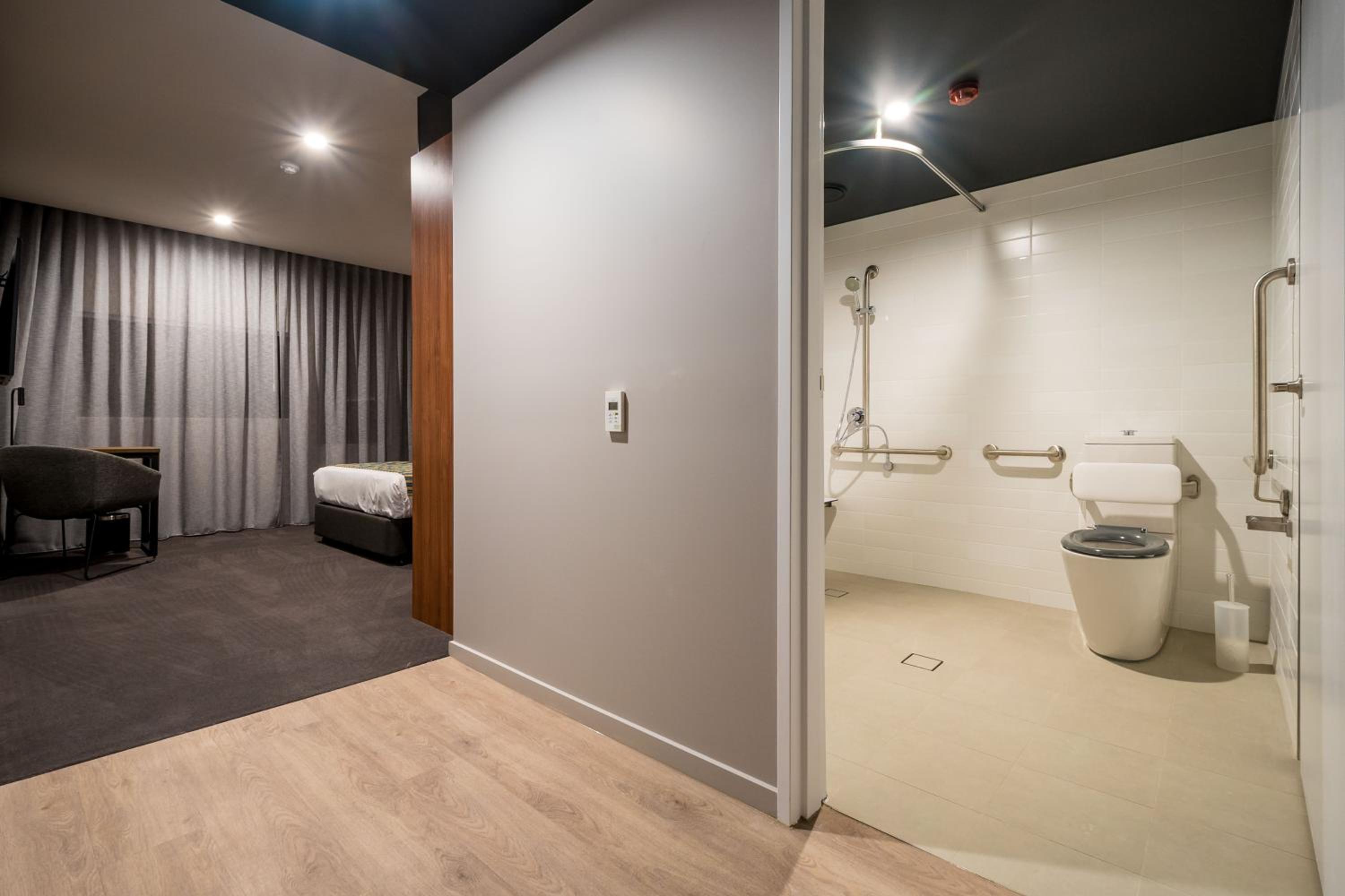 Double Room - Disability Access - Photo 2