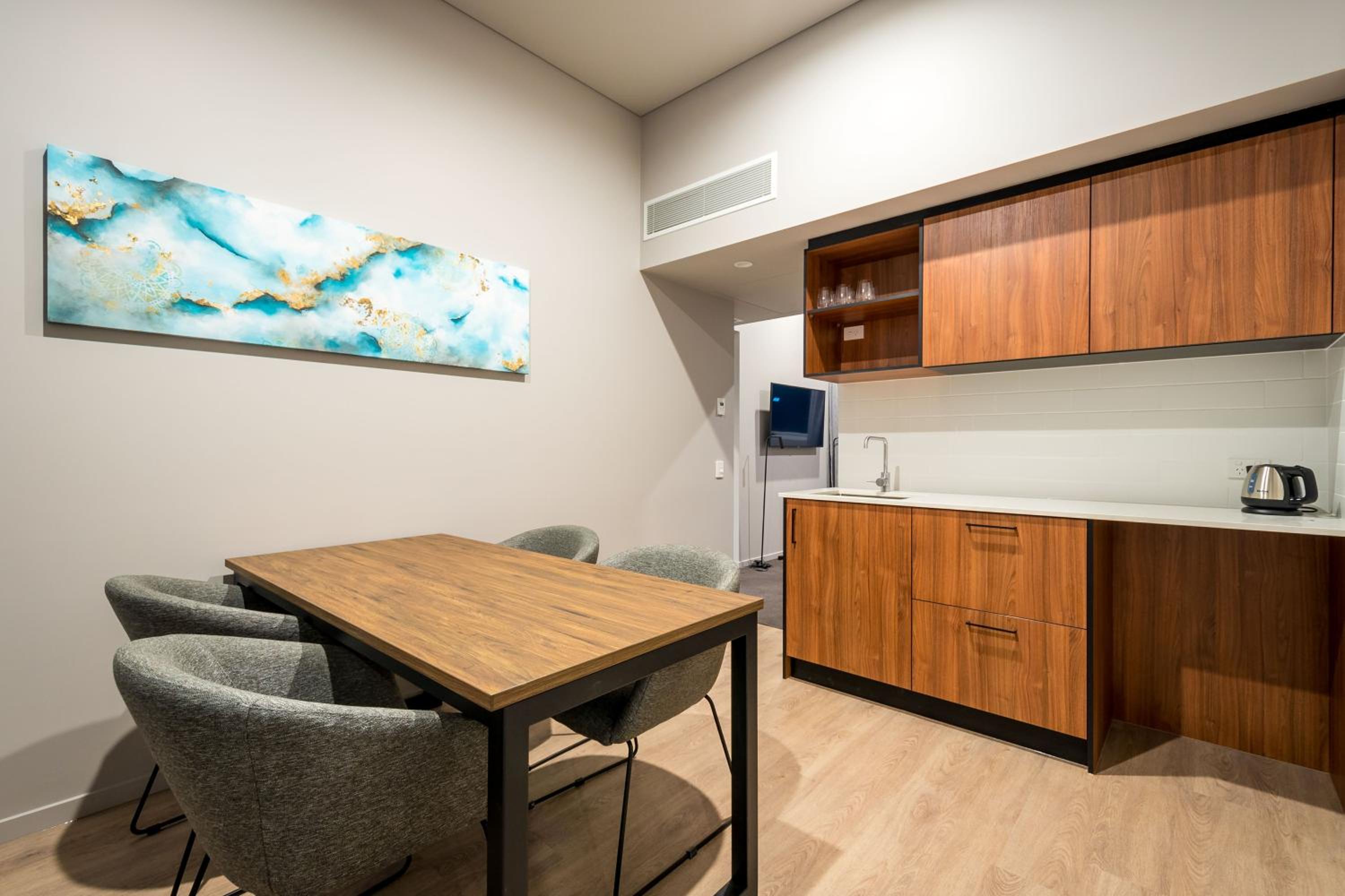 Family Room - Photo 6