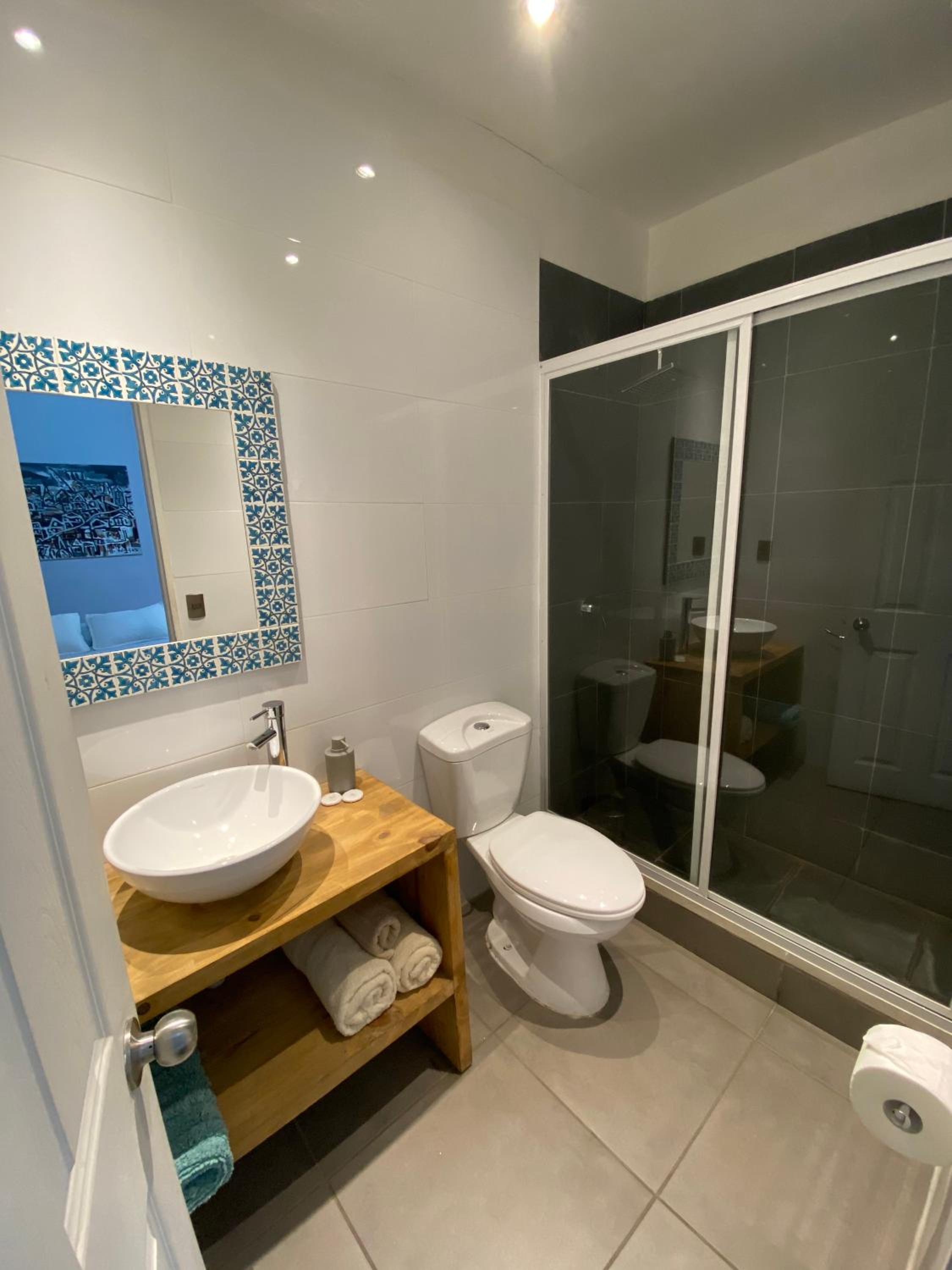 Double Room with Private Bathroom photo 2