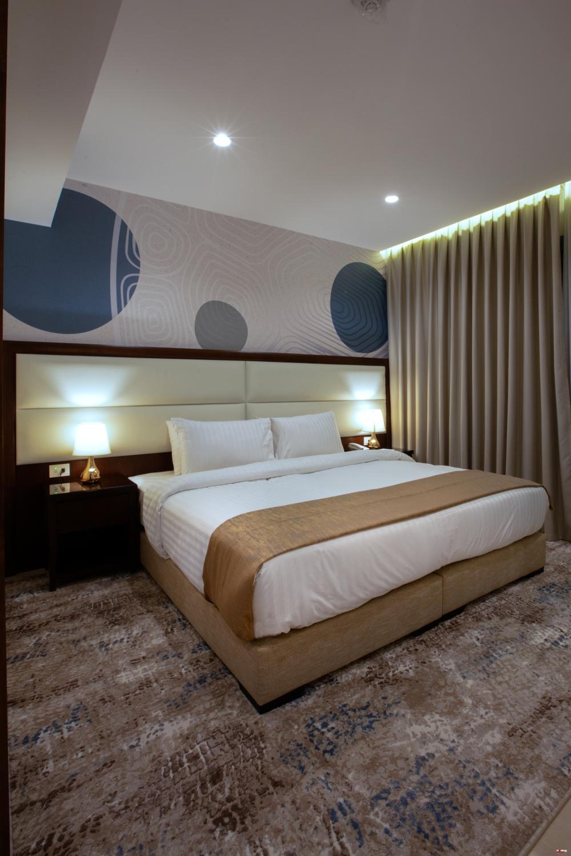 Executive Suite photo 2