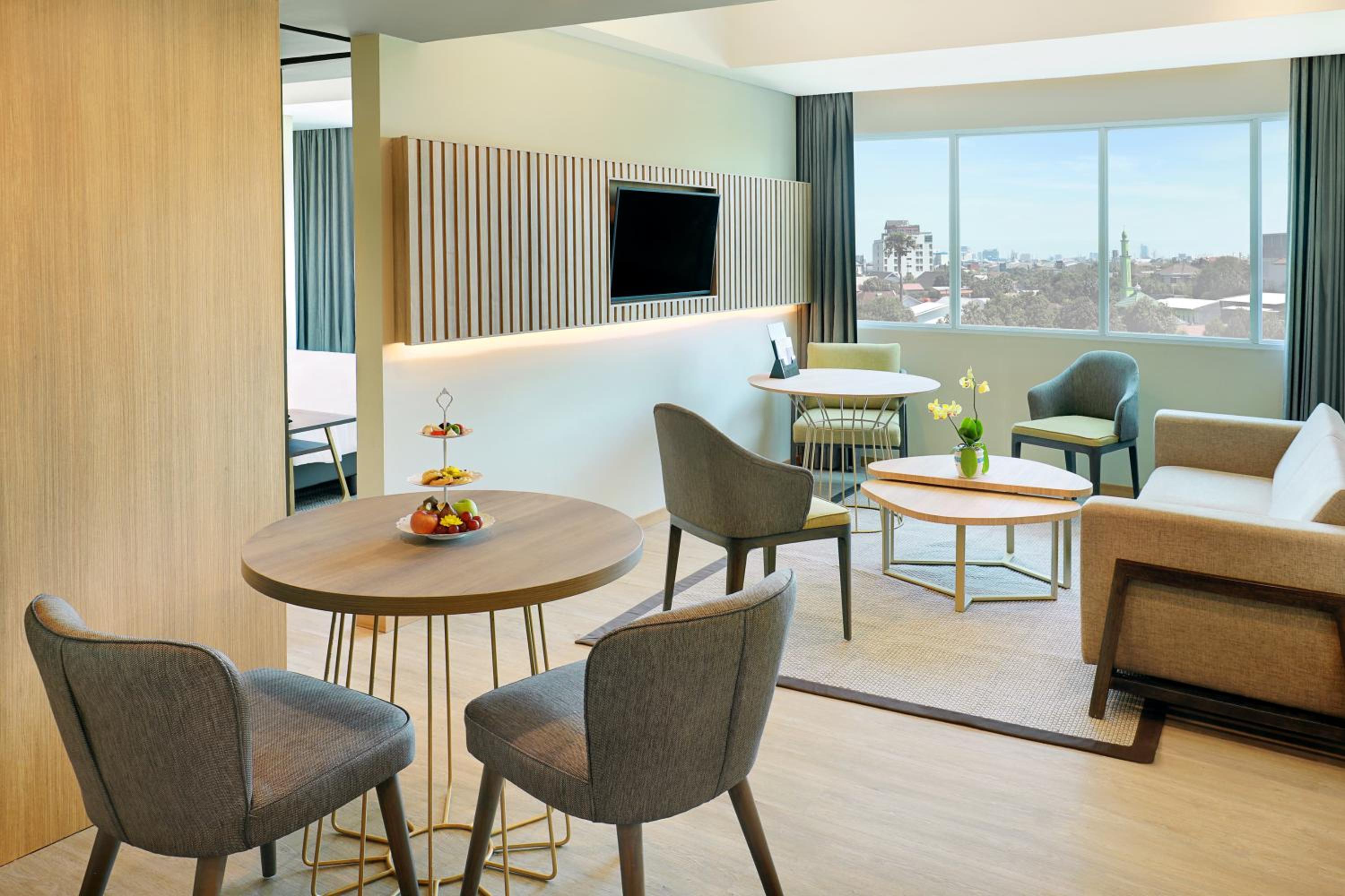 Executive King Suite - Photo 7