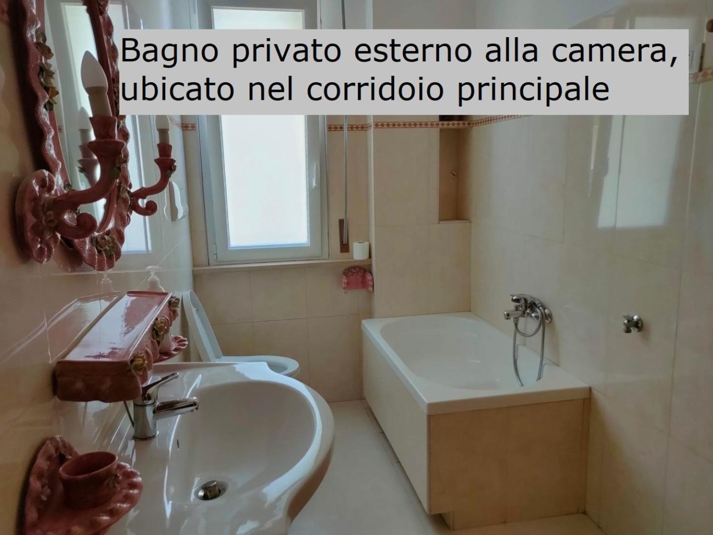 Family Room with Balcony and Private External Bathroom photo 2
