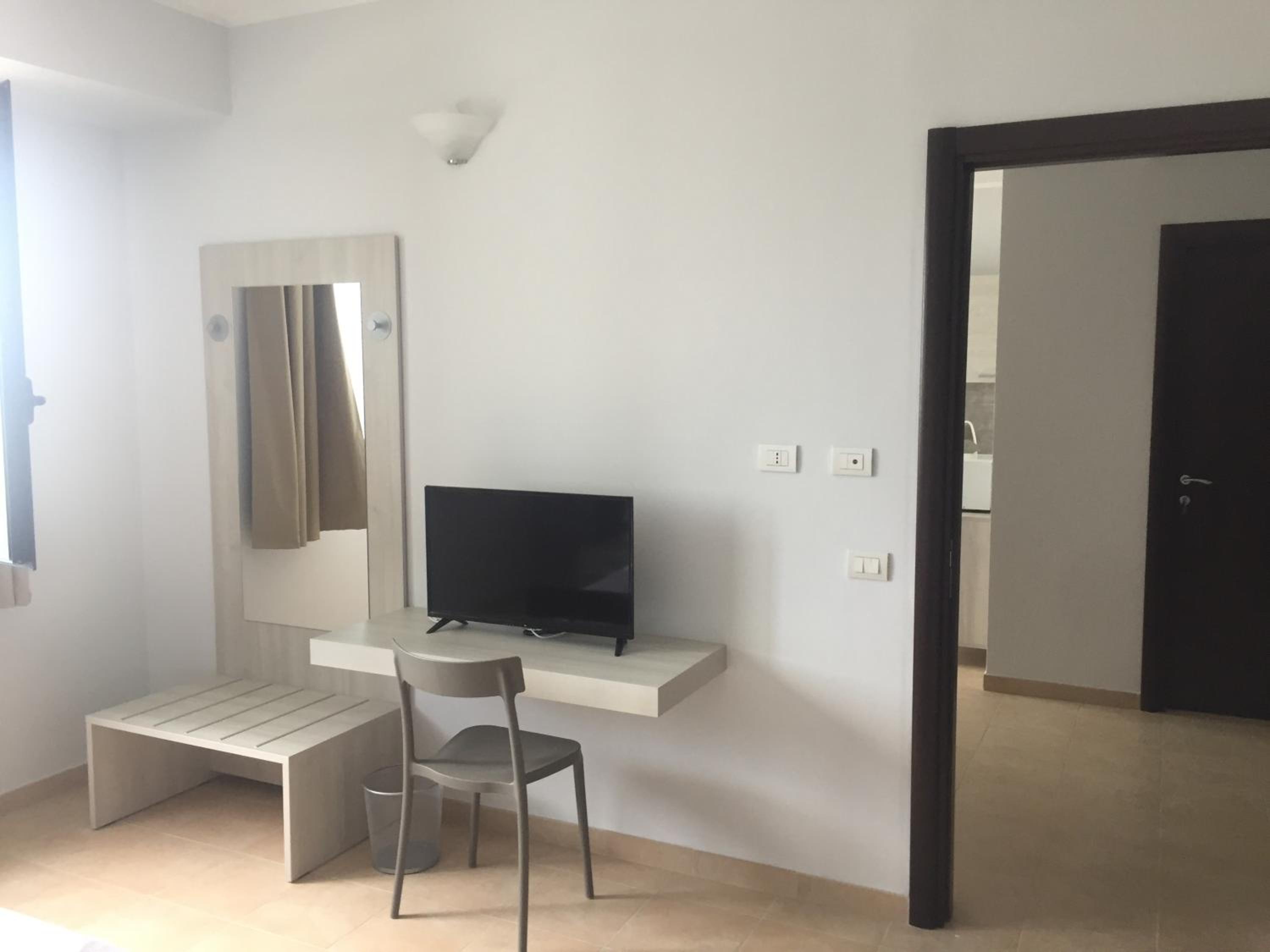 Apartment with Balcony photo 1