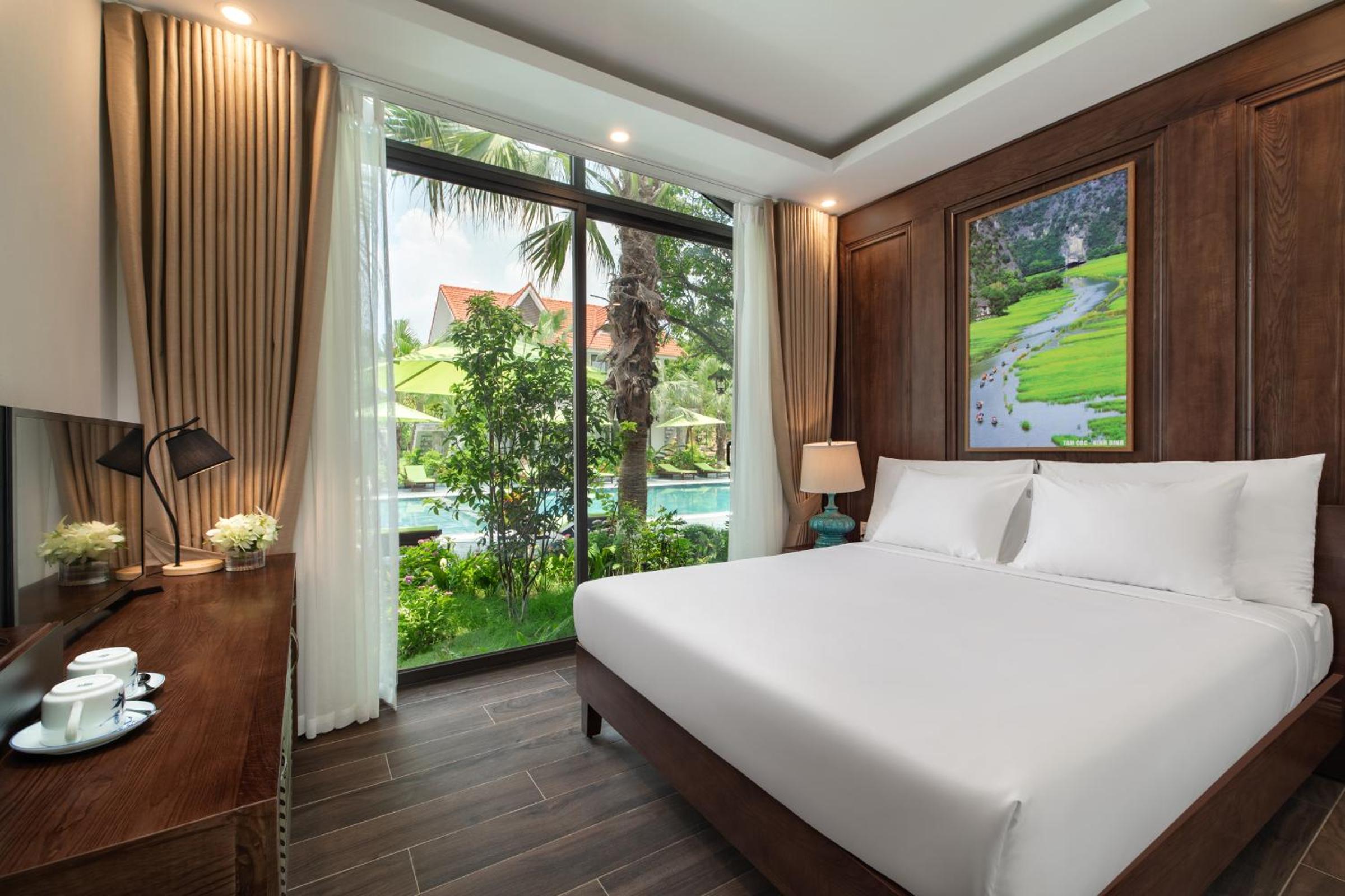 Three-Bedroom Villa - Photo 13