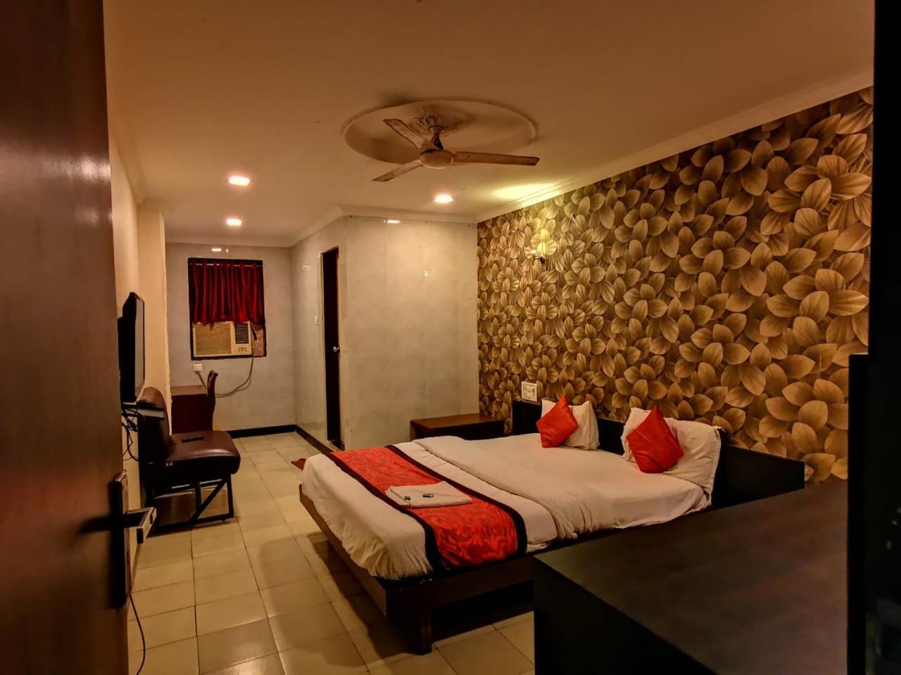 Deluxe Room - Photo 4