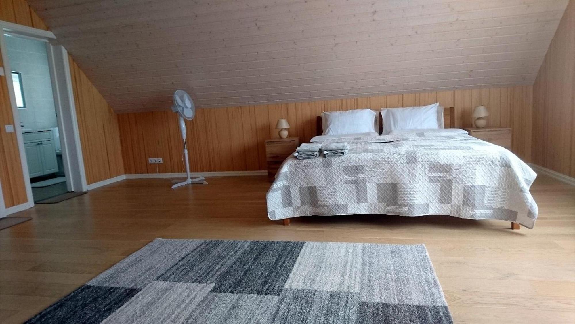 Double Room with Balcony - Photo 2