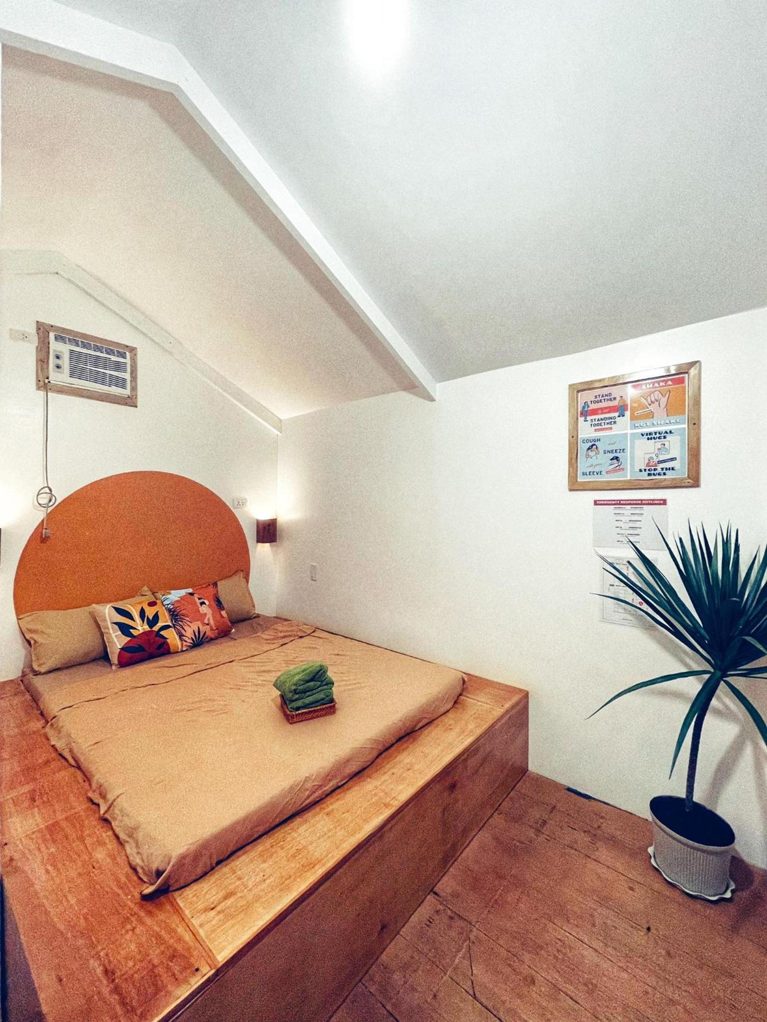 Budget Double Room - Photo 3