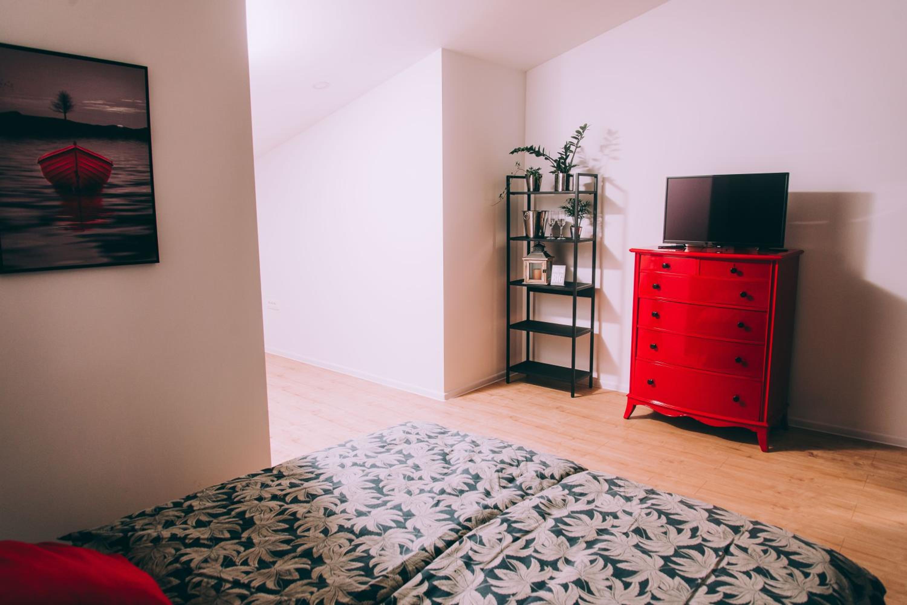 Double Room with Private Bathroom - Photo 8