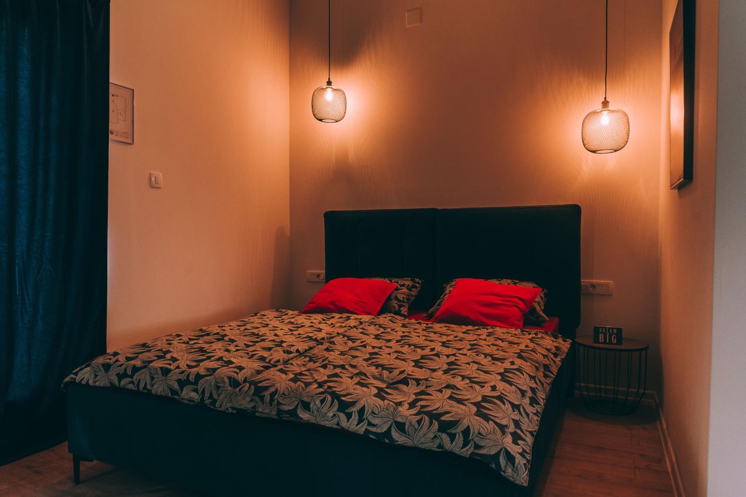 Double Room with Private Bathroom - Photo 1