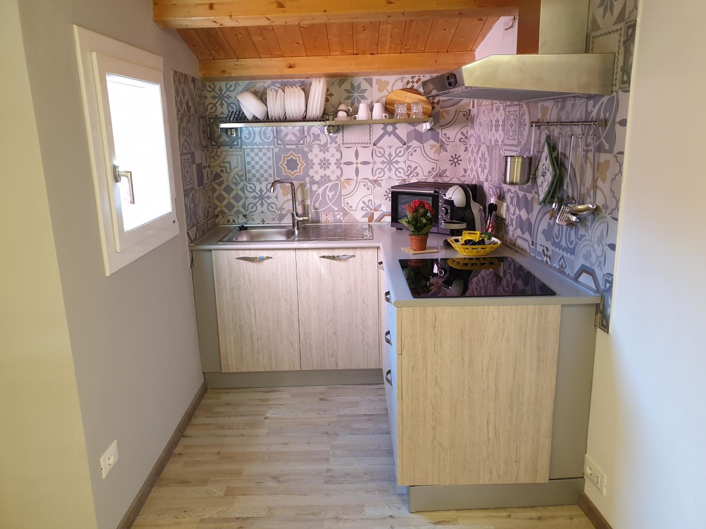 One-Bedroom Apartment - Photo 5