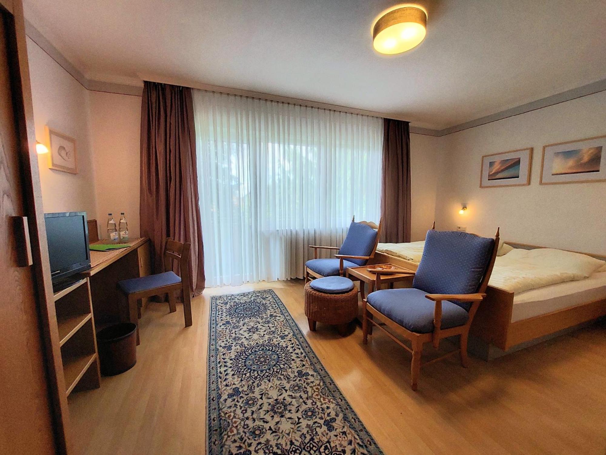 Studio Apartment photo 1