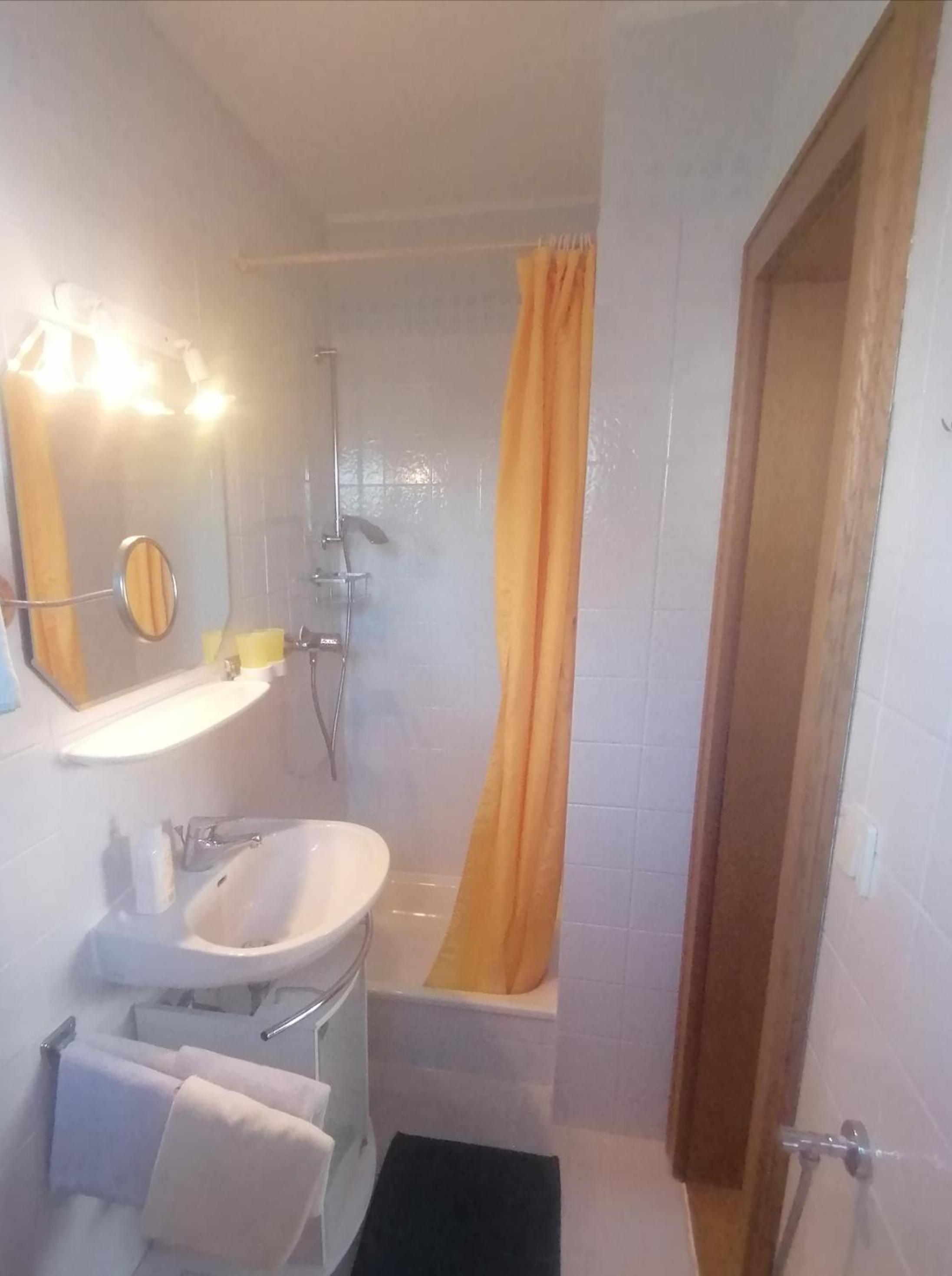 Studio Apartment photo 3