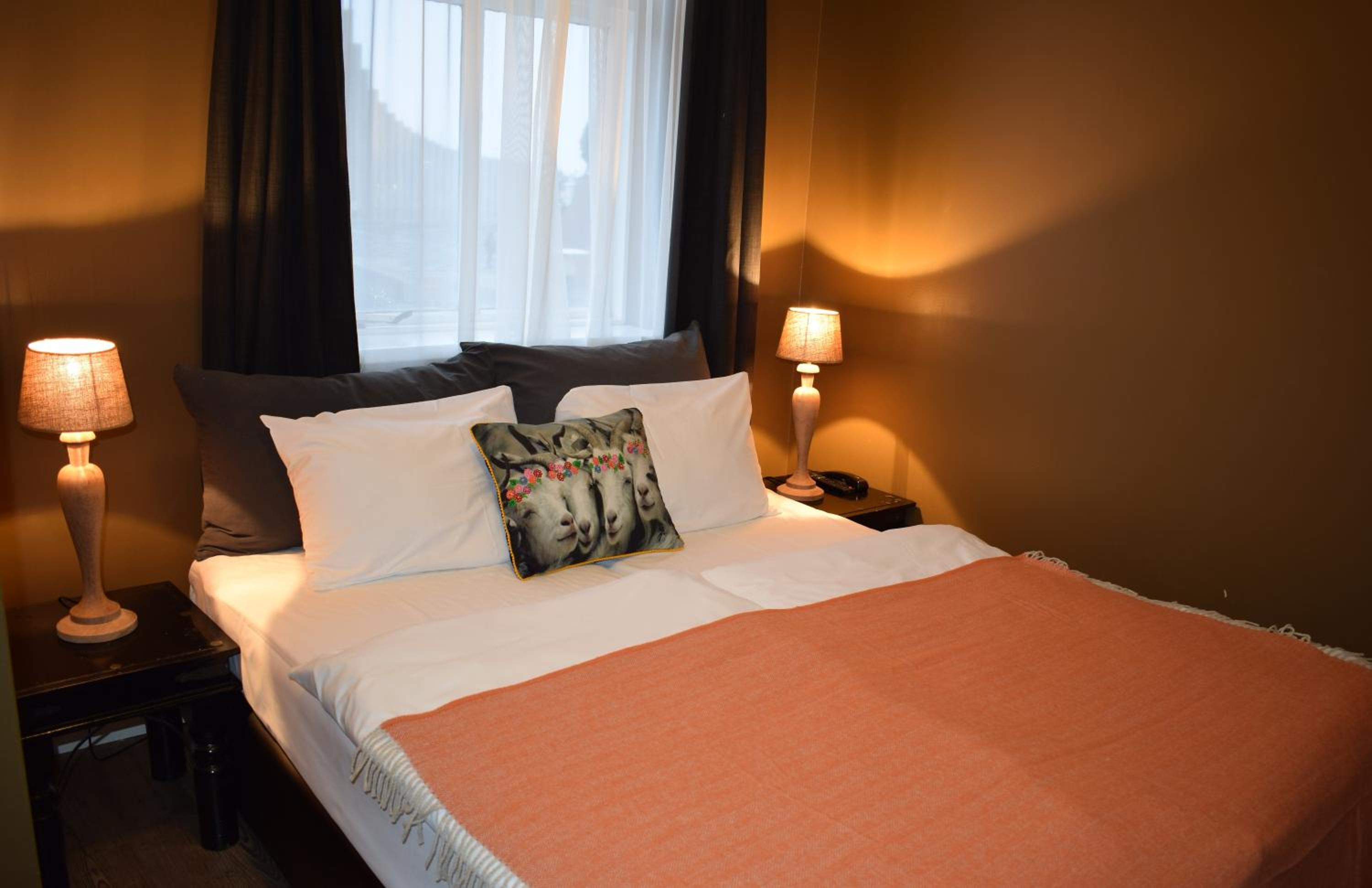 Double Room with Church View - Photo 1