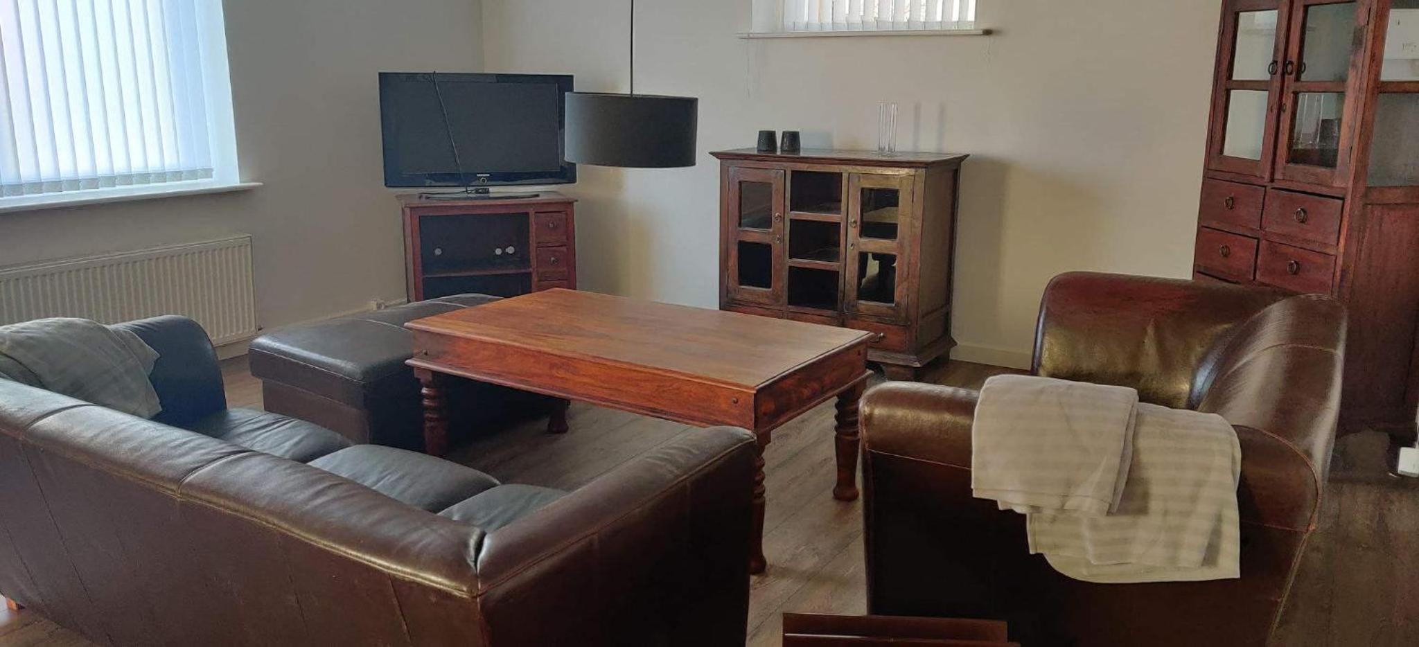Three-Bedroom Apartment photo 1