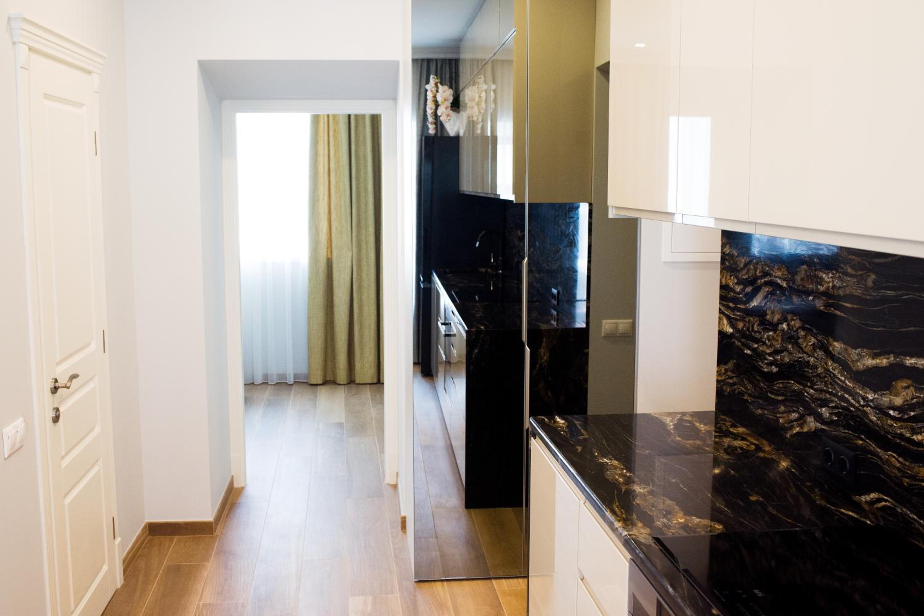 One-Bedroom Apartment - Photo 11