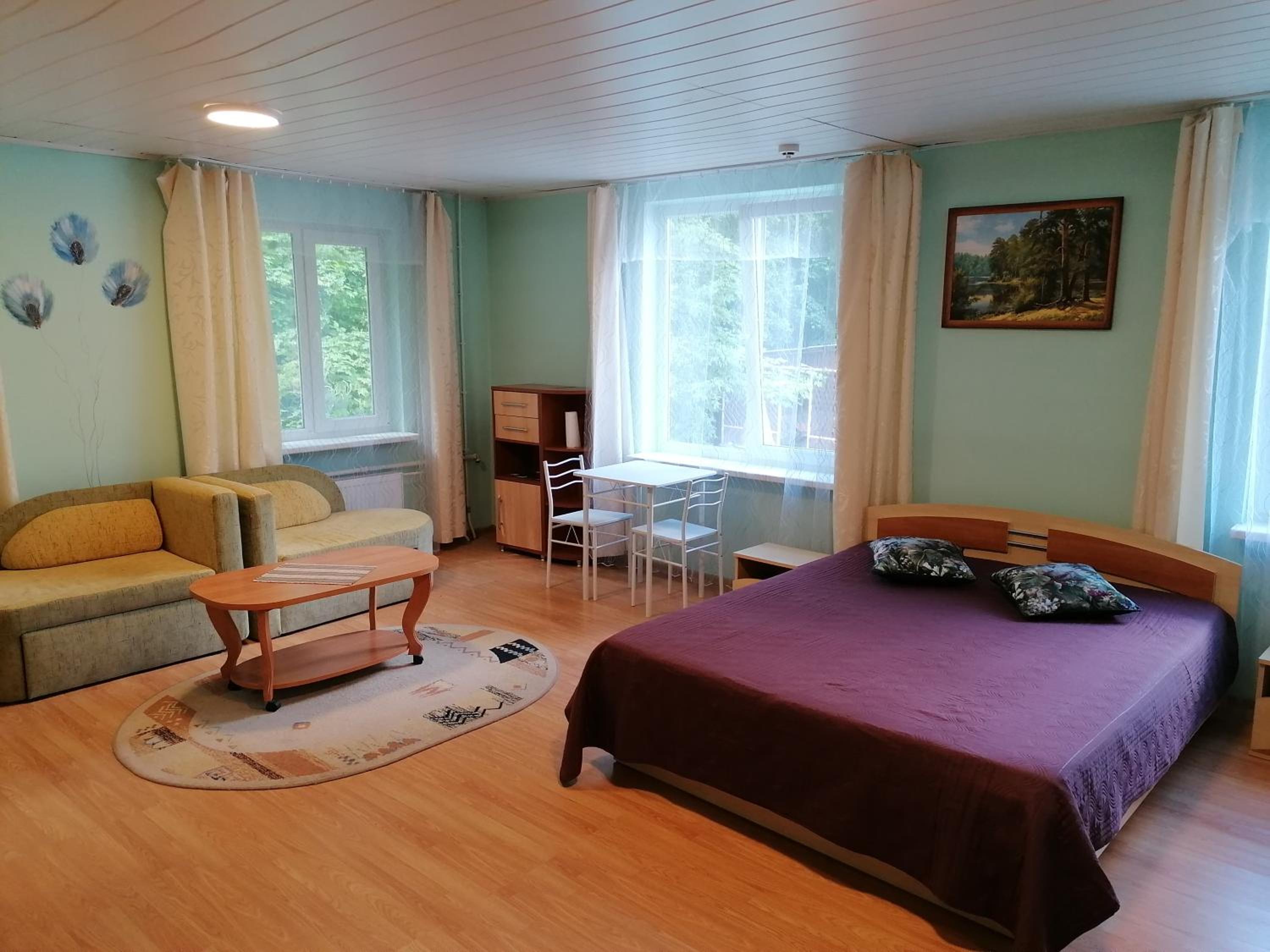Family Room - Photo 5