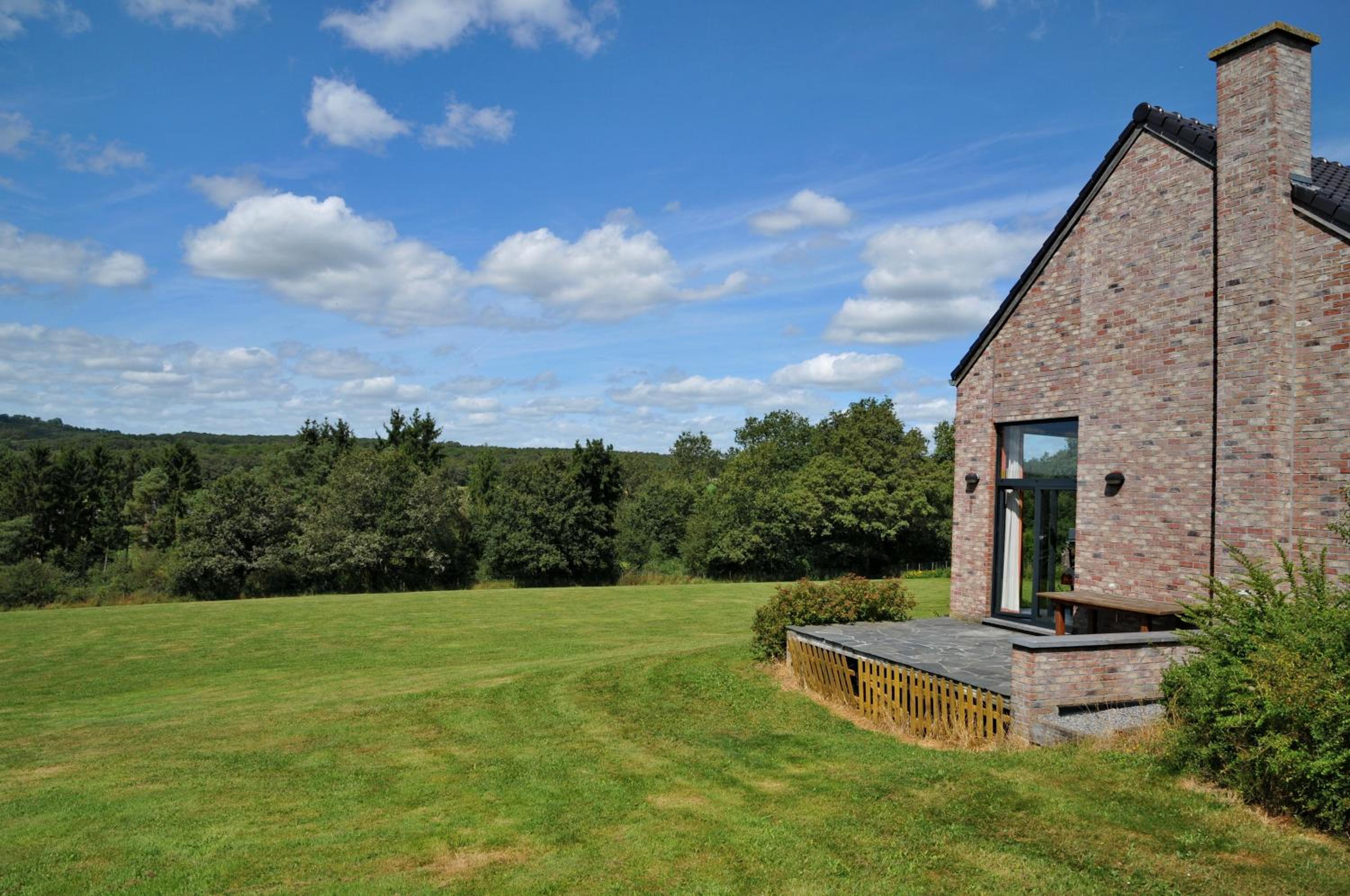 Four-Bedroom House photo 3
