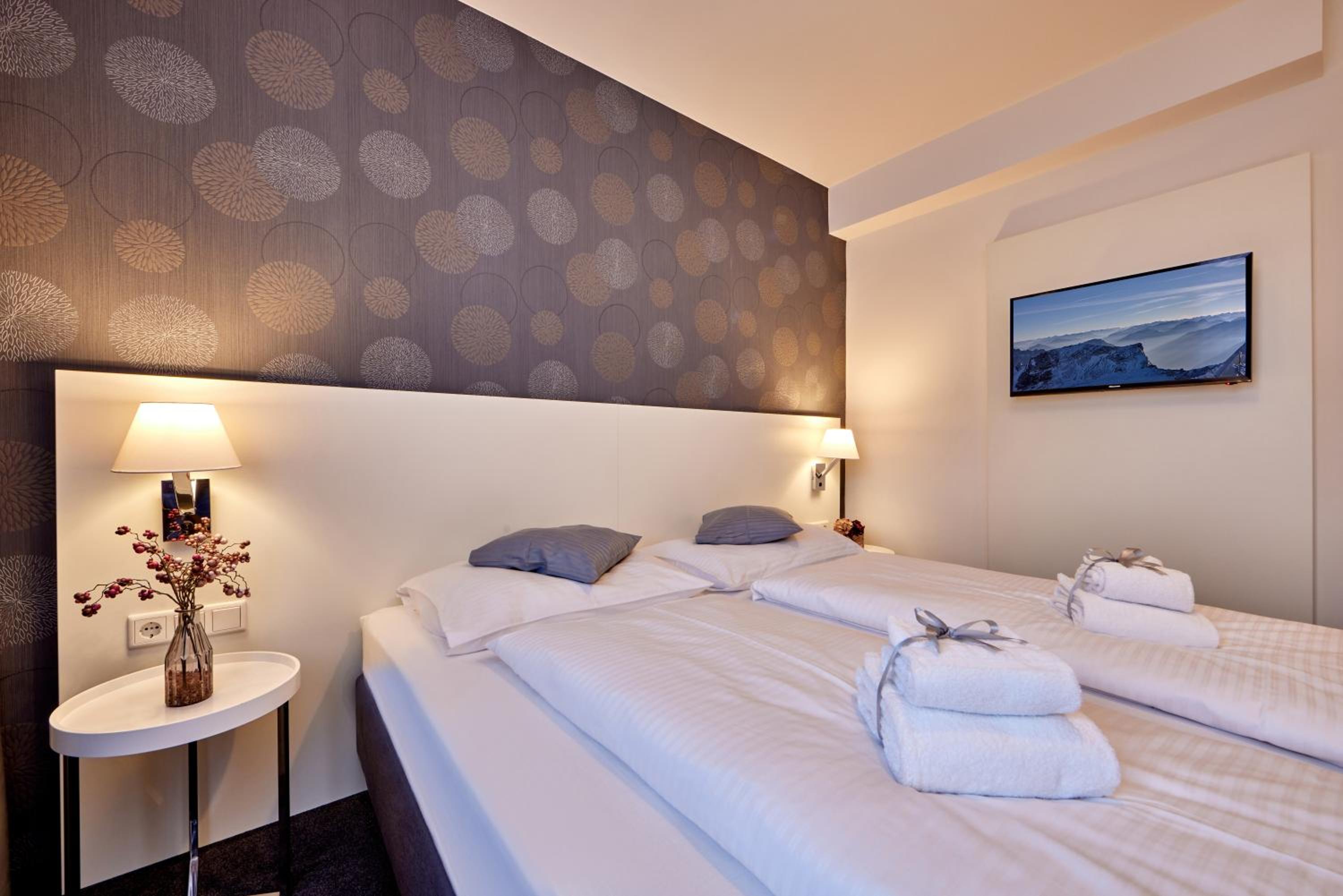 Superior Double Room - Photo 4