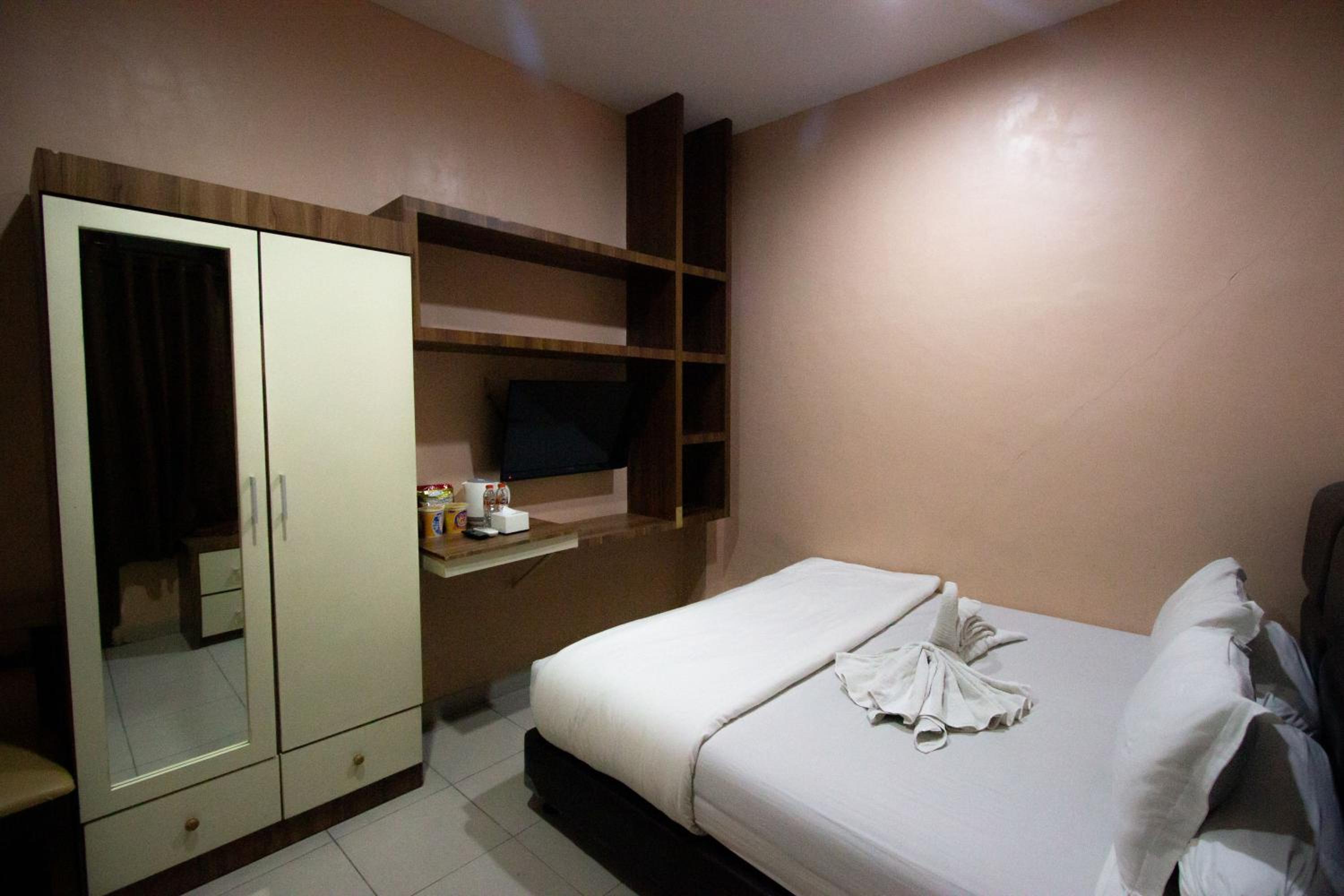 Deluxe Double Room - Photo 7