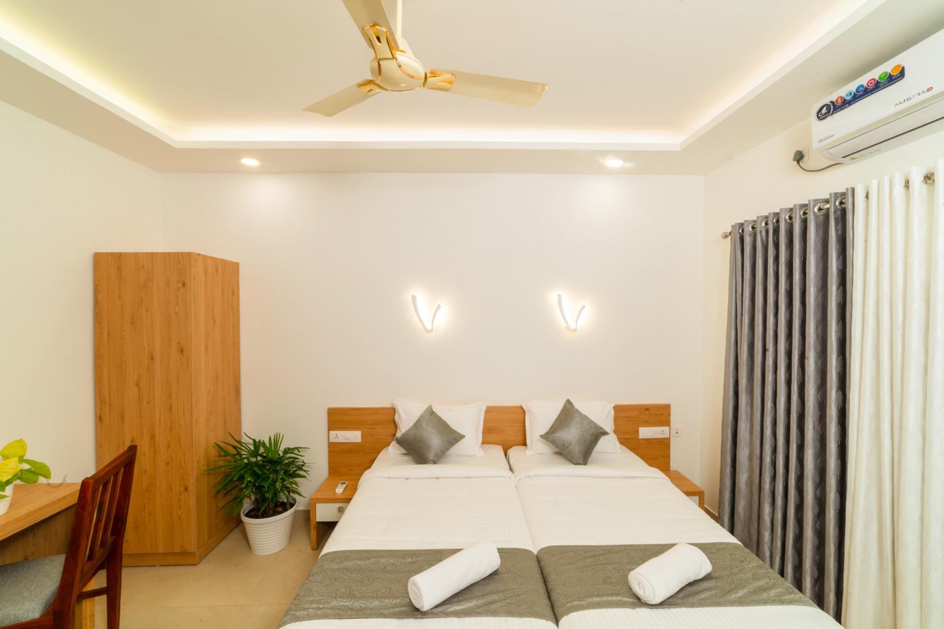 Deluxe Twin Room - Photo 3