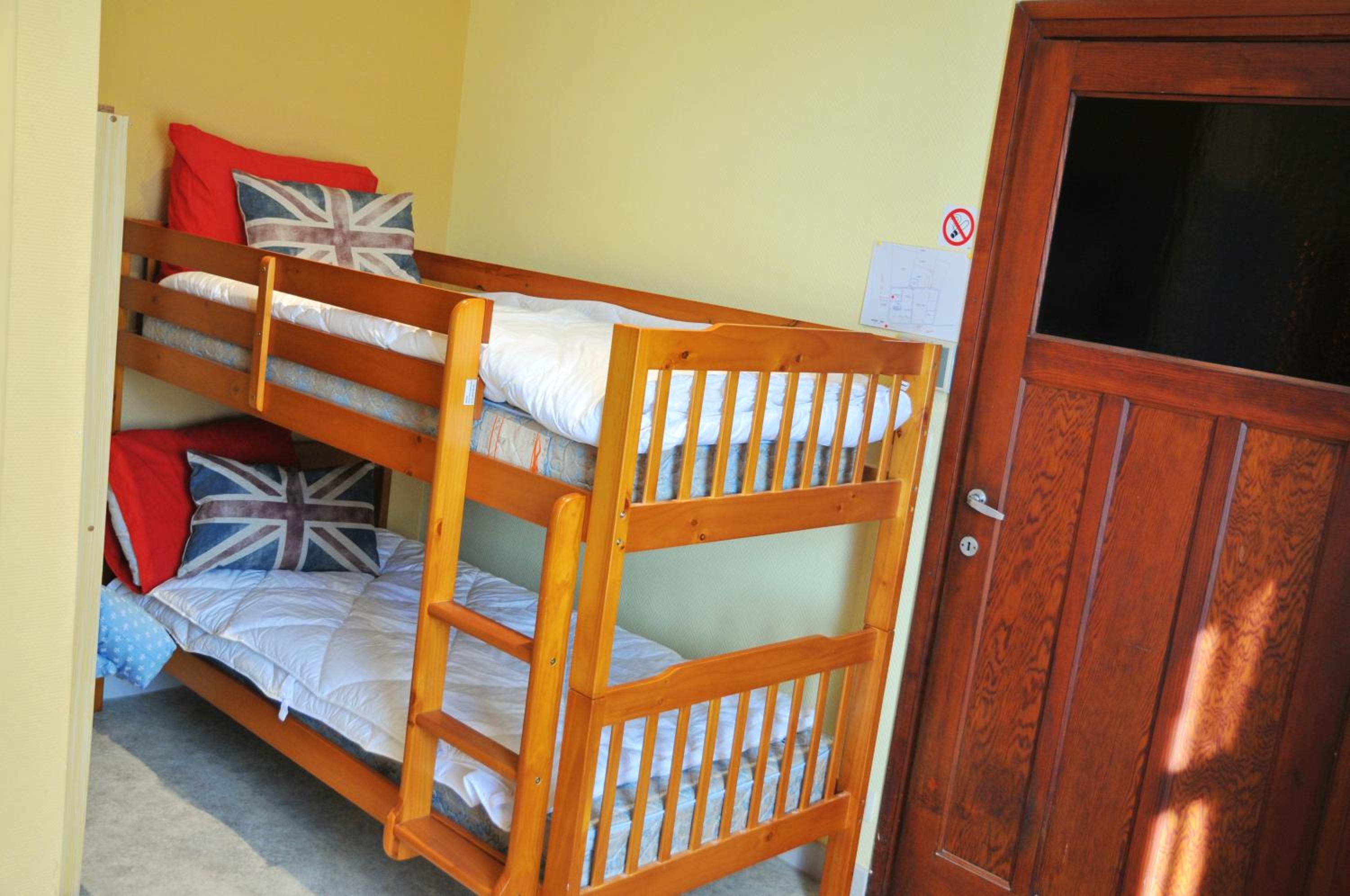 Four-Bedroom House photo 1