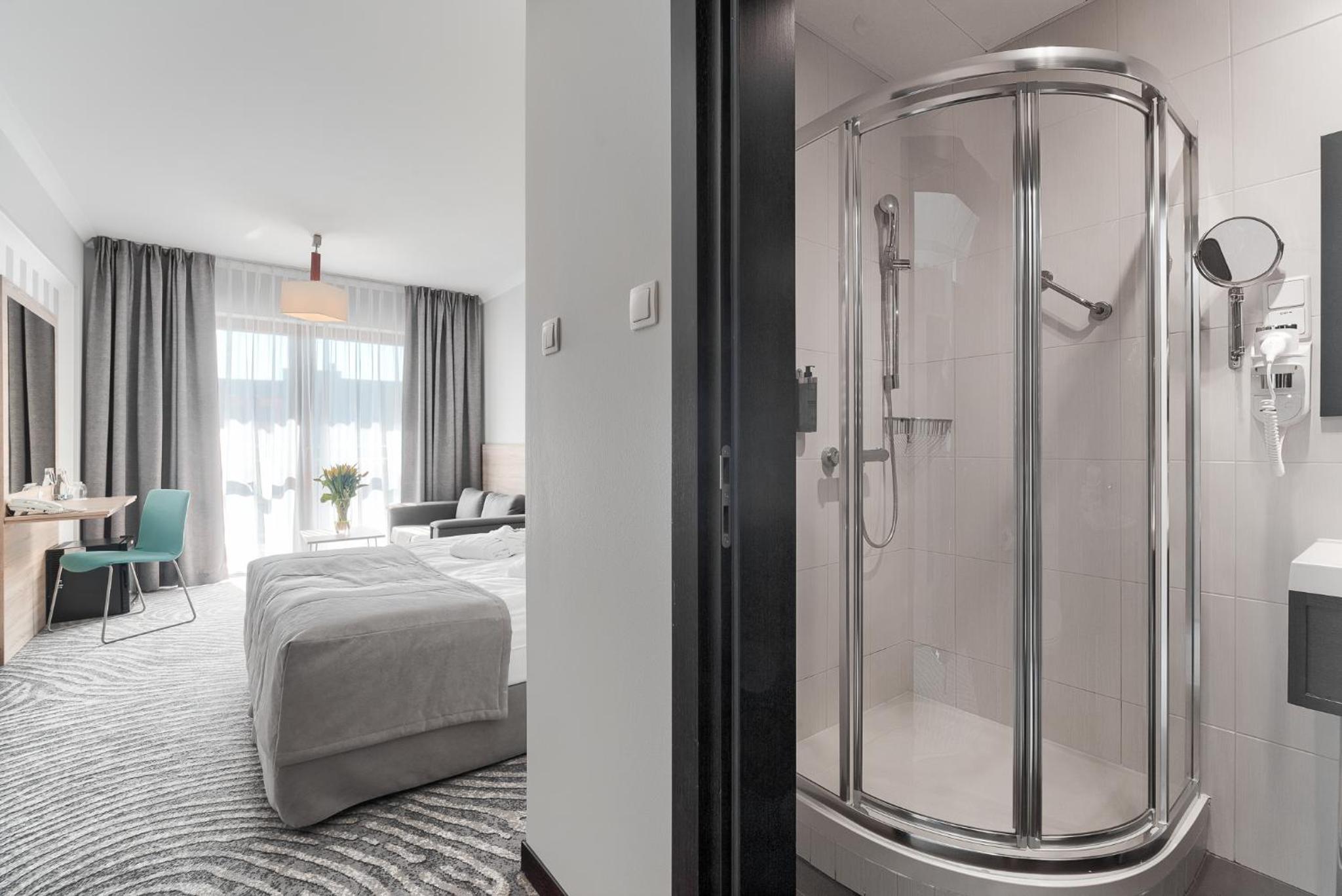 Double or Twin Room with Spa Package photo 1