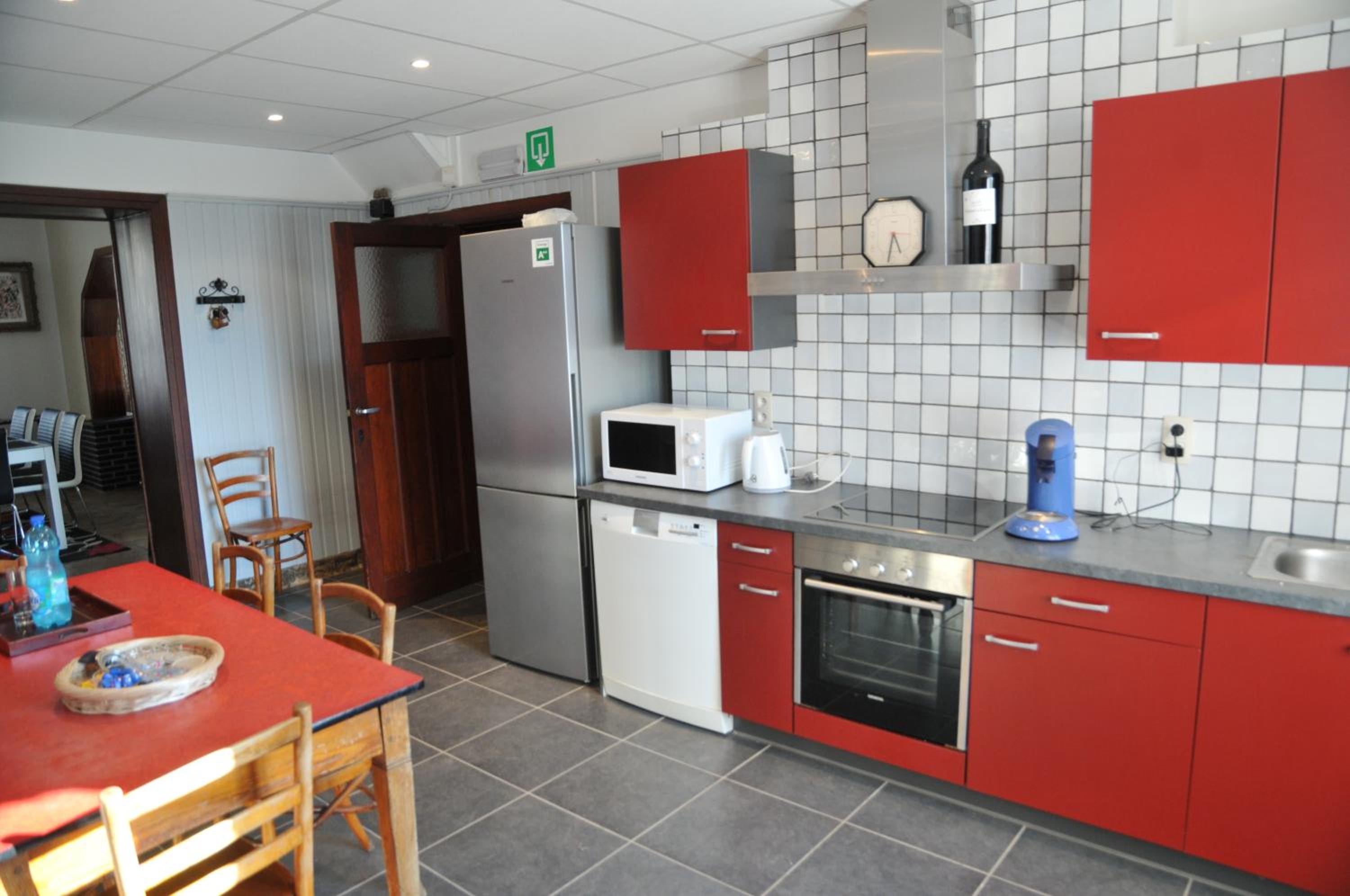Four-Bedroom House photo 2