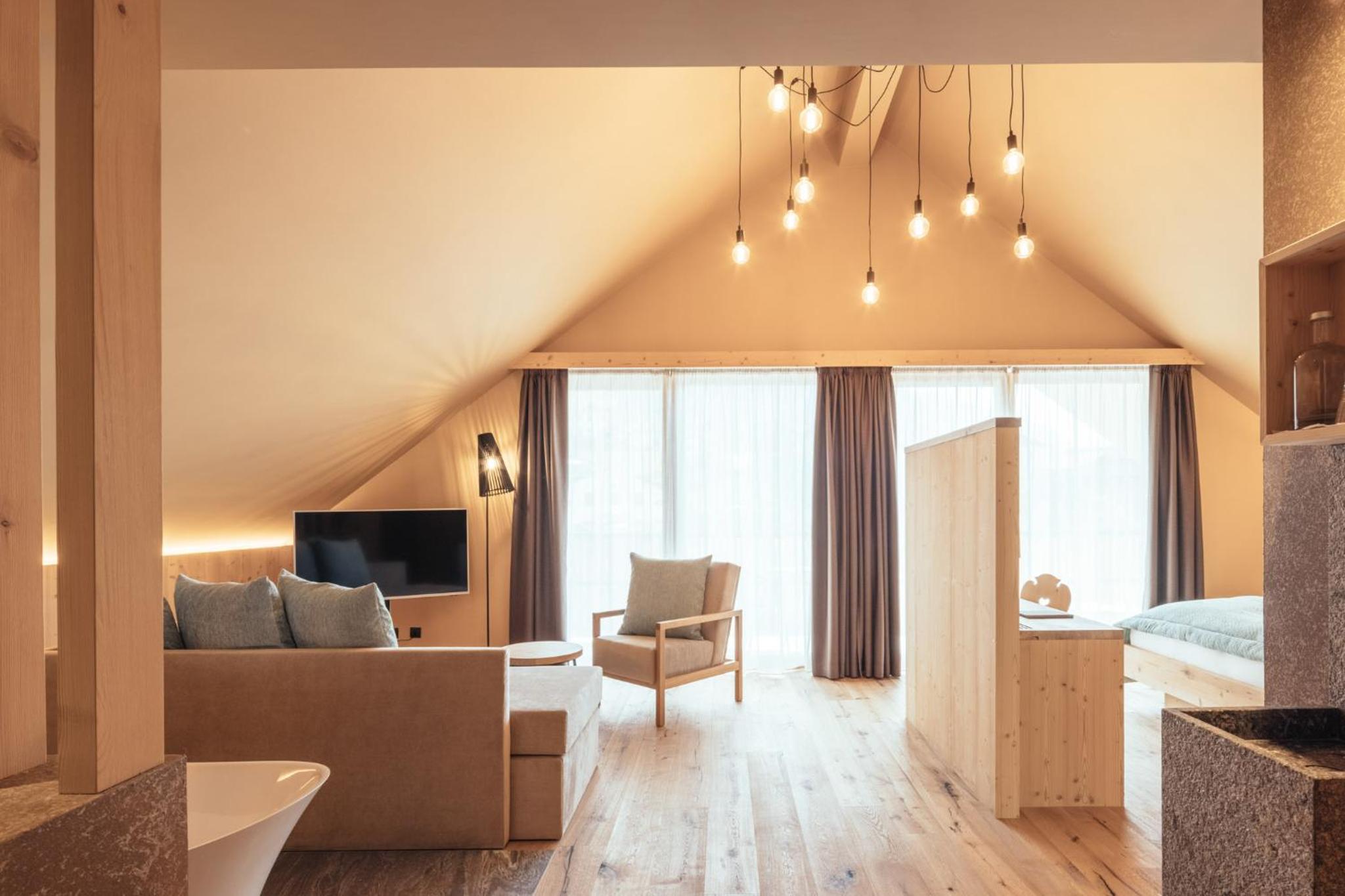 Deluxe Suite - Photo 4