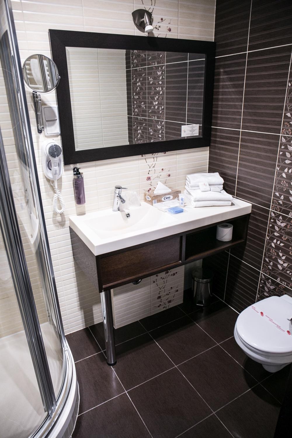 Double or Twin Room with Spa Package photo 2