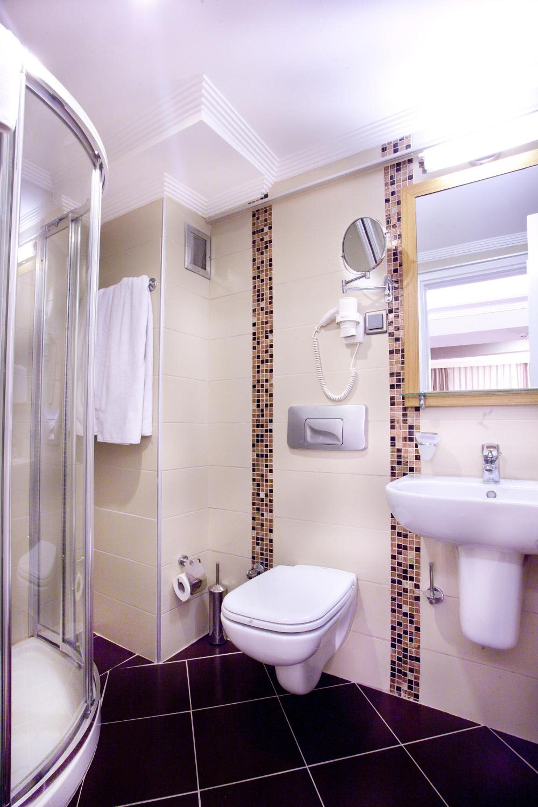 Deluxe Triple Room photo 2