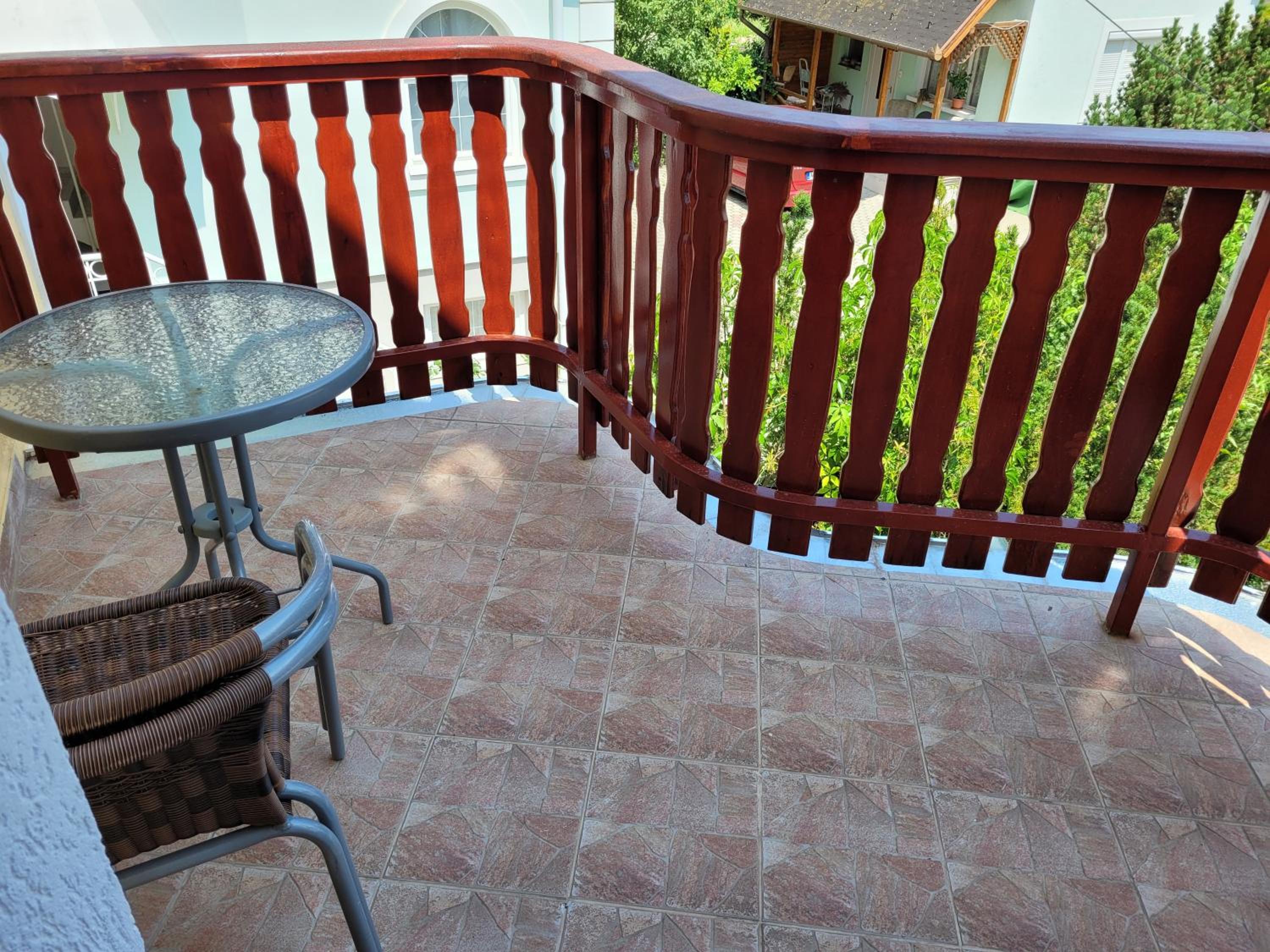 Apartment (4 Adults)