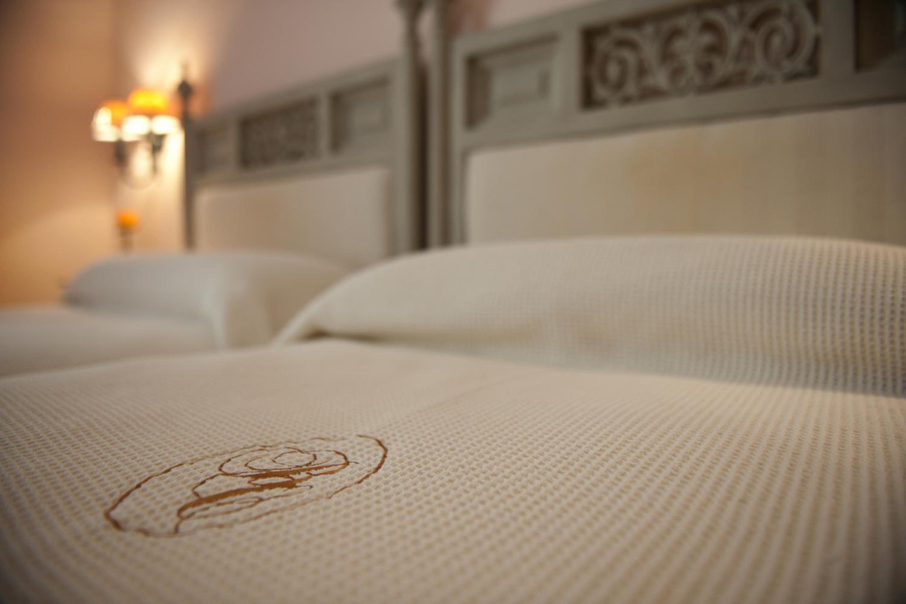 Double Room - Photo 6