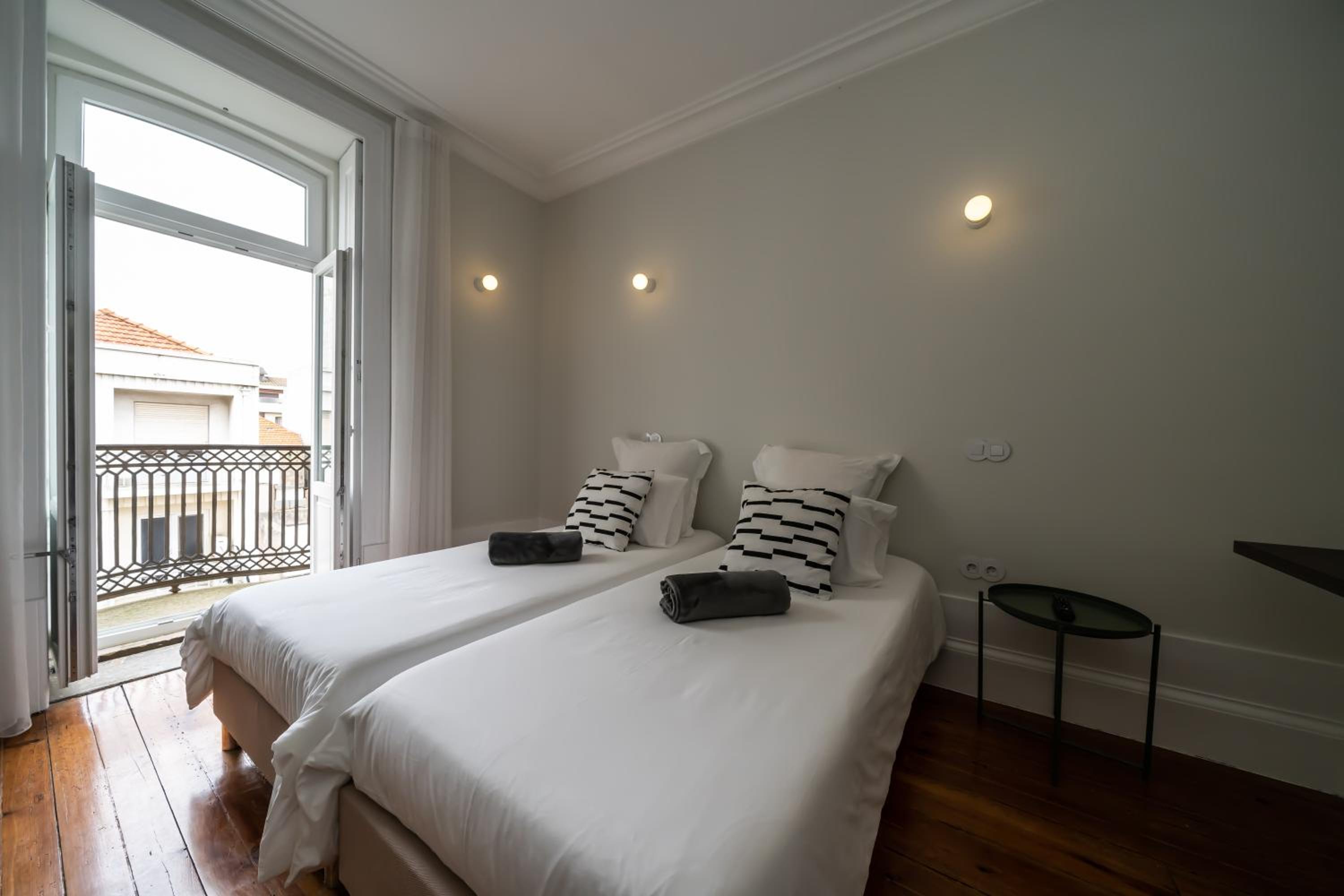 Twin Room - Photo 1