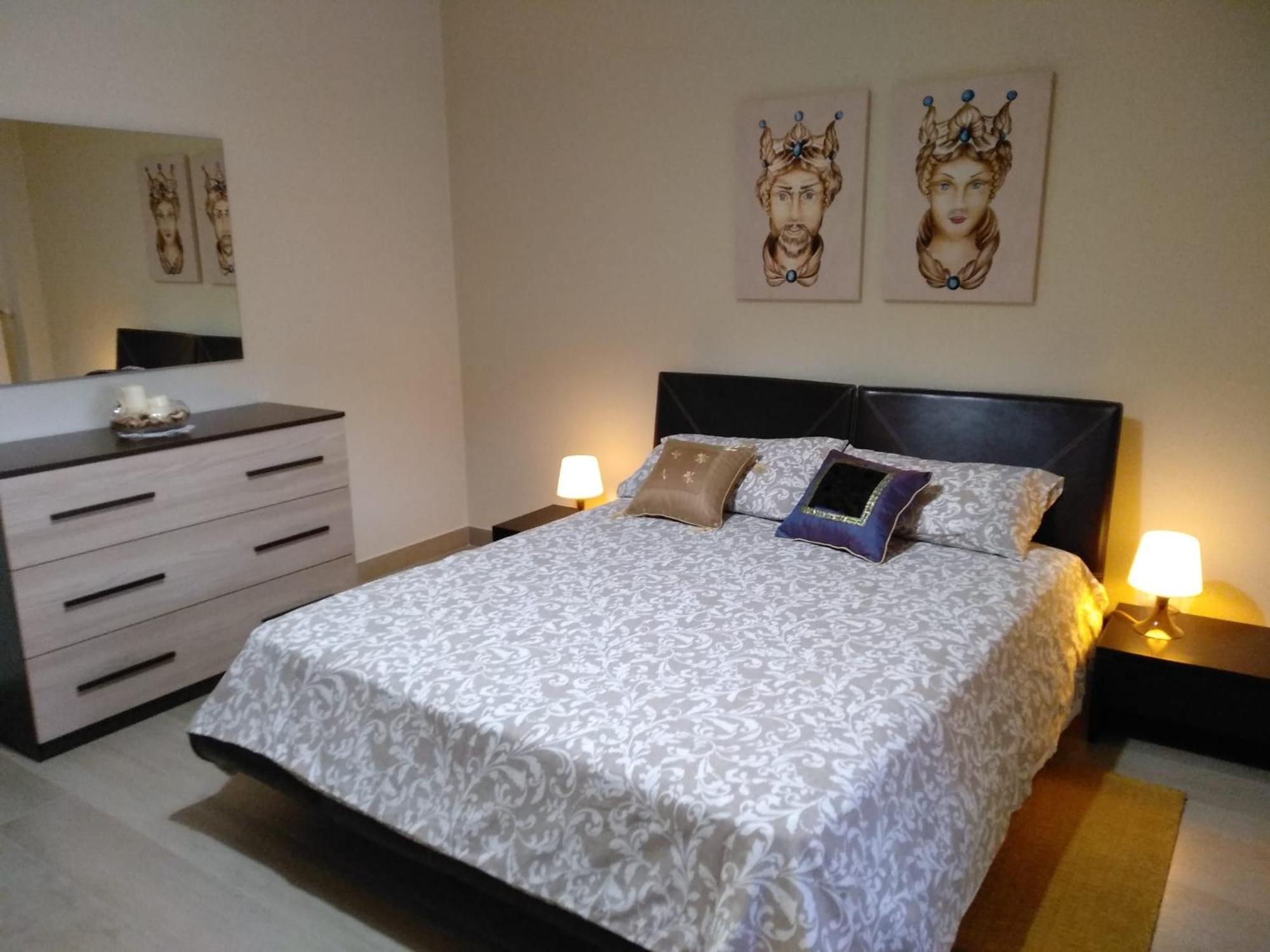 Three-Bedroom House - Photo 8