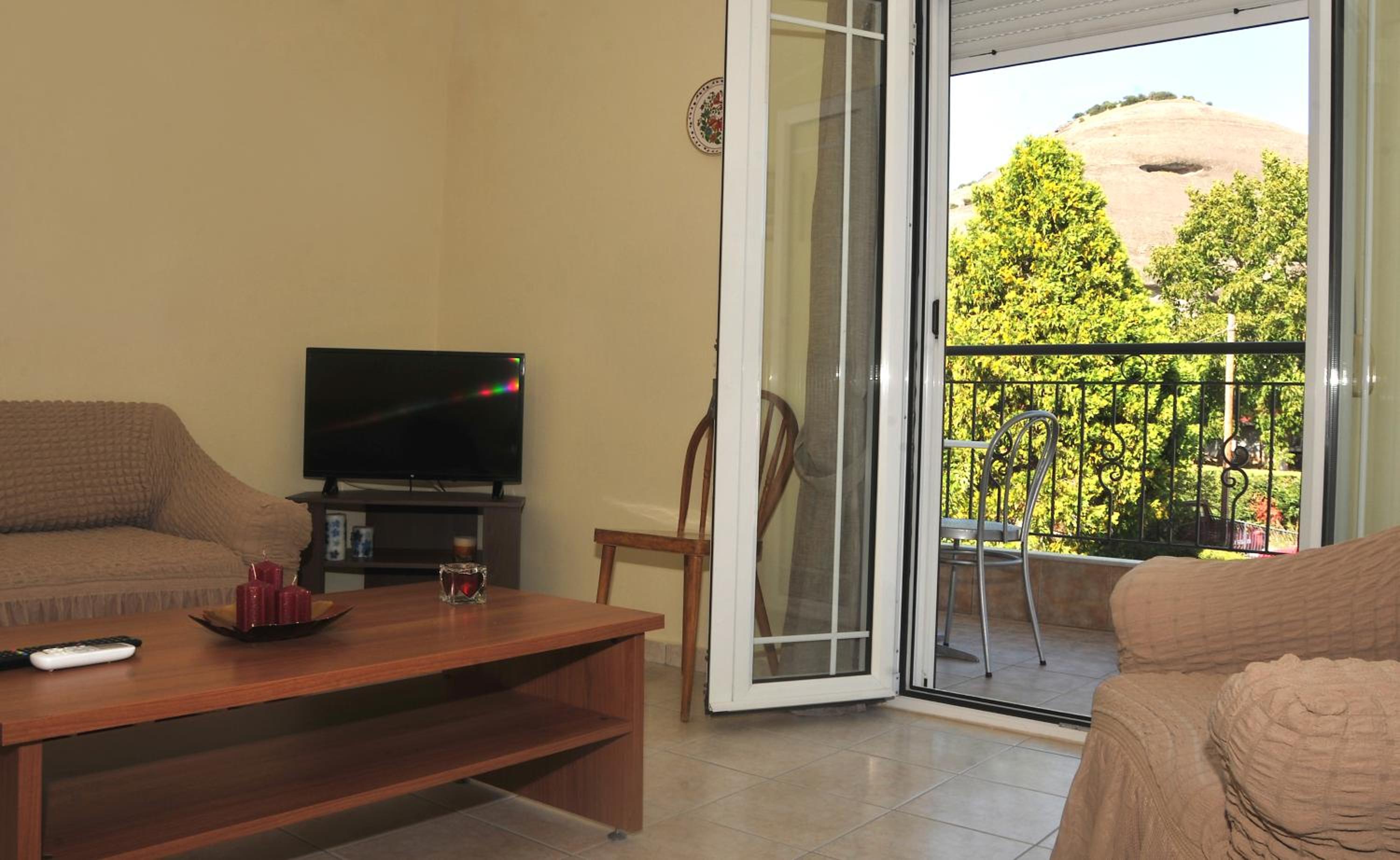 Three-Bedroom Apartment - Photo 38