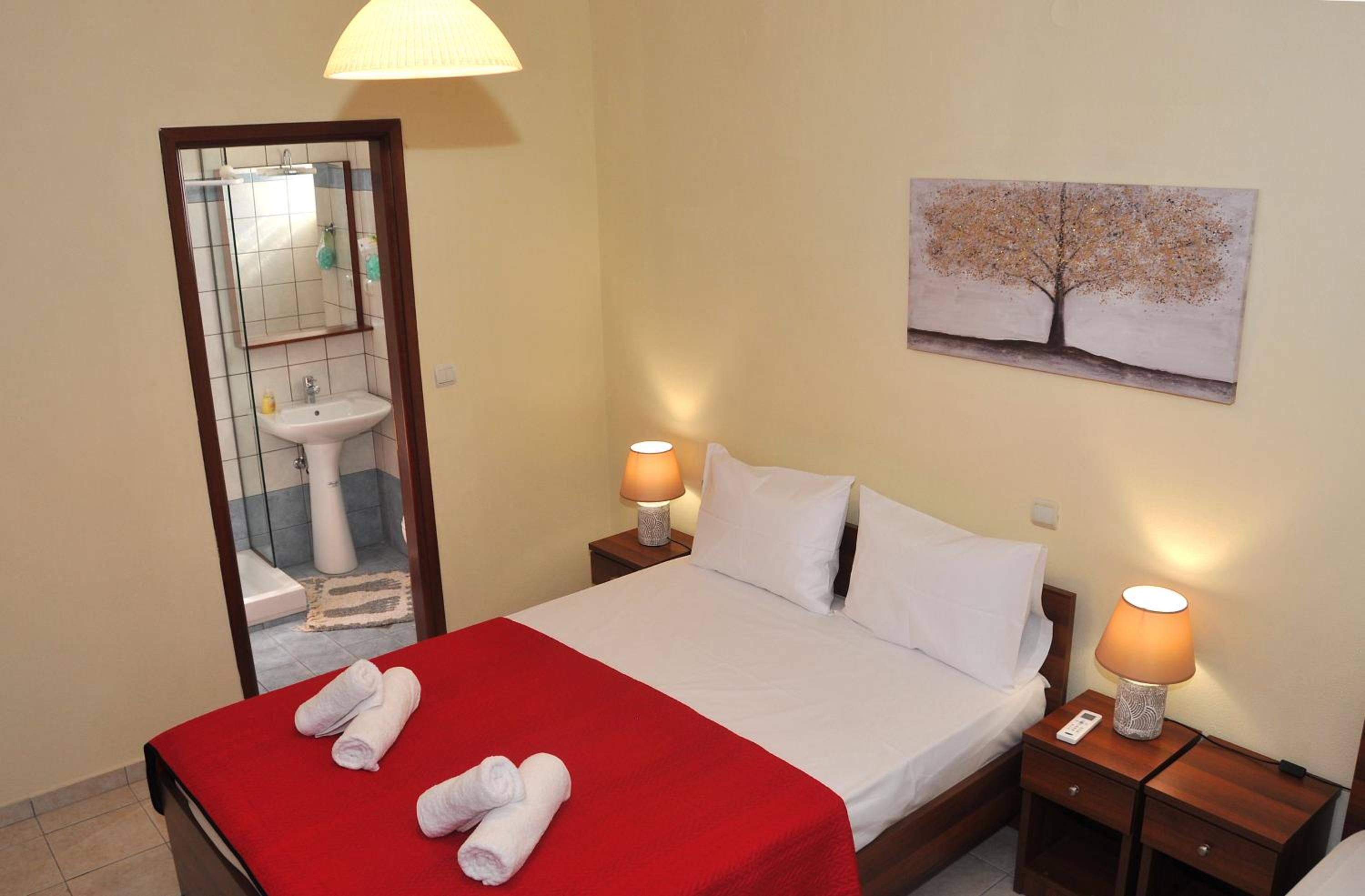 Three-Bedroom Apartment - Photo 17