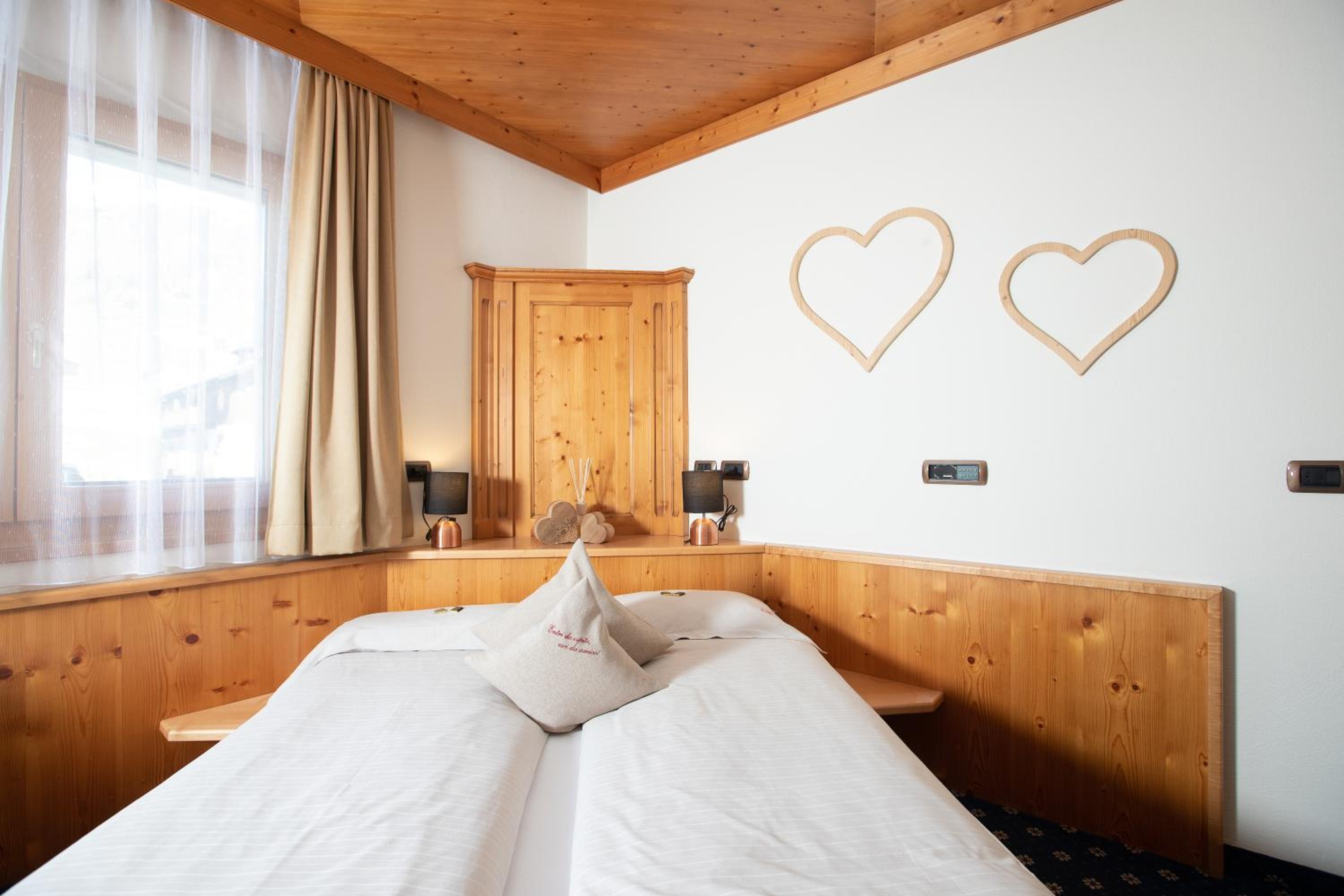 Double or Twin Room with Balcony photo 3