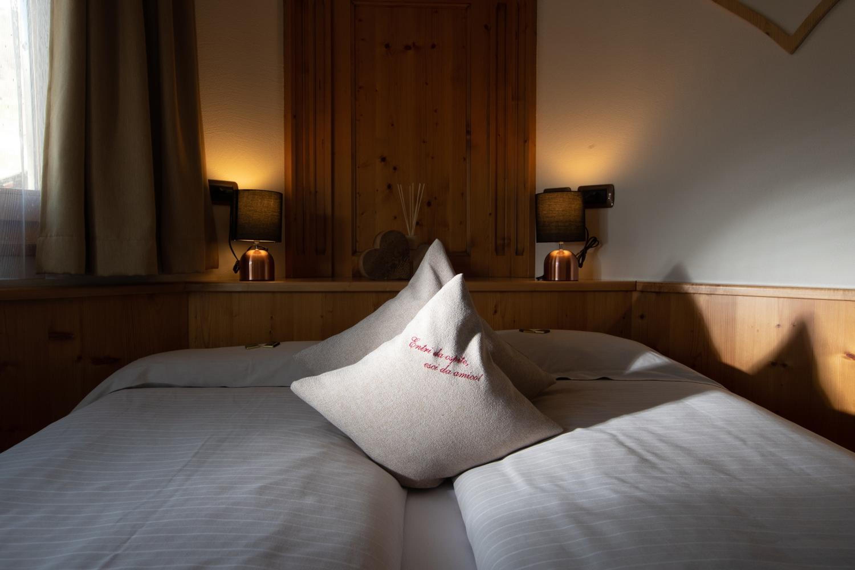 Standard Double or Twin Room photo 2