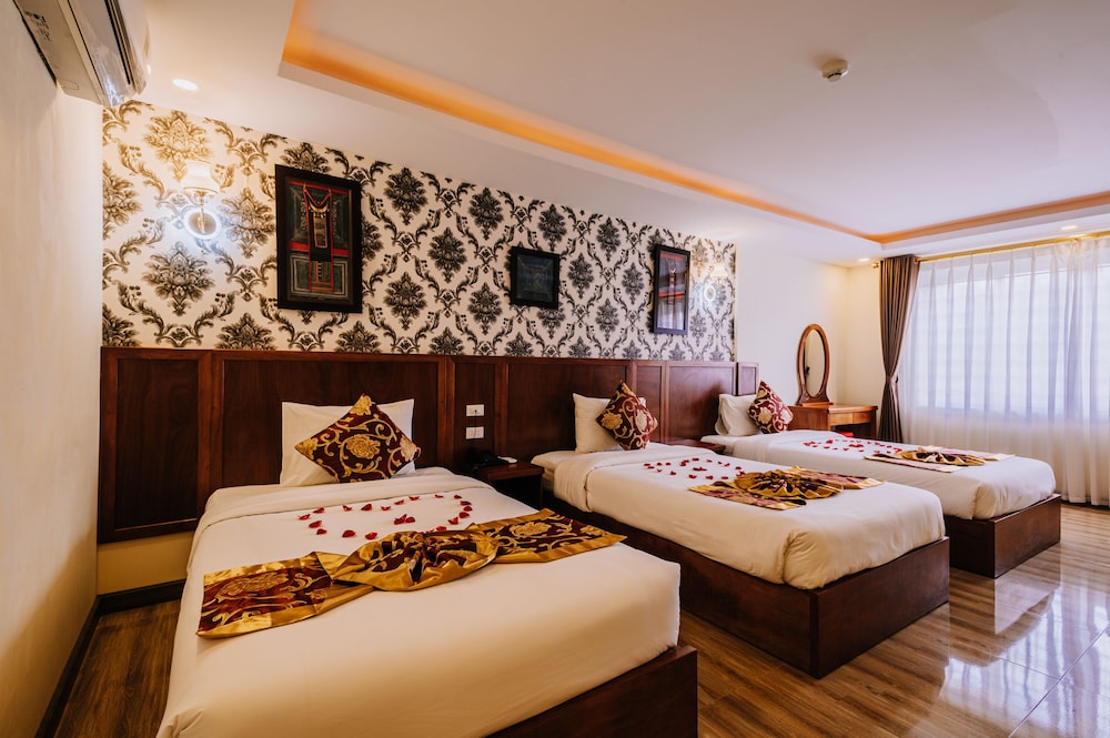 Deluxe Triple Room