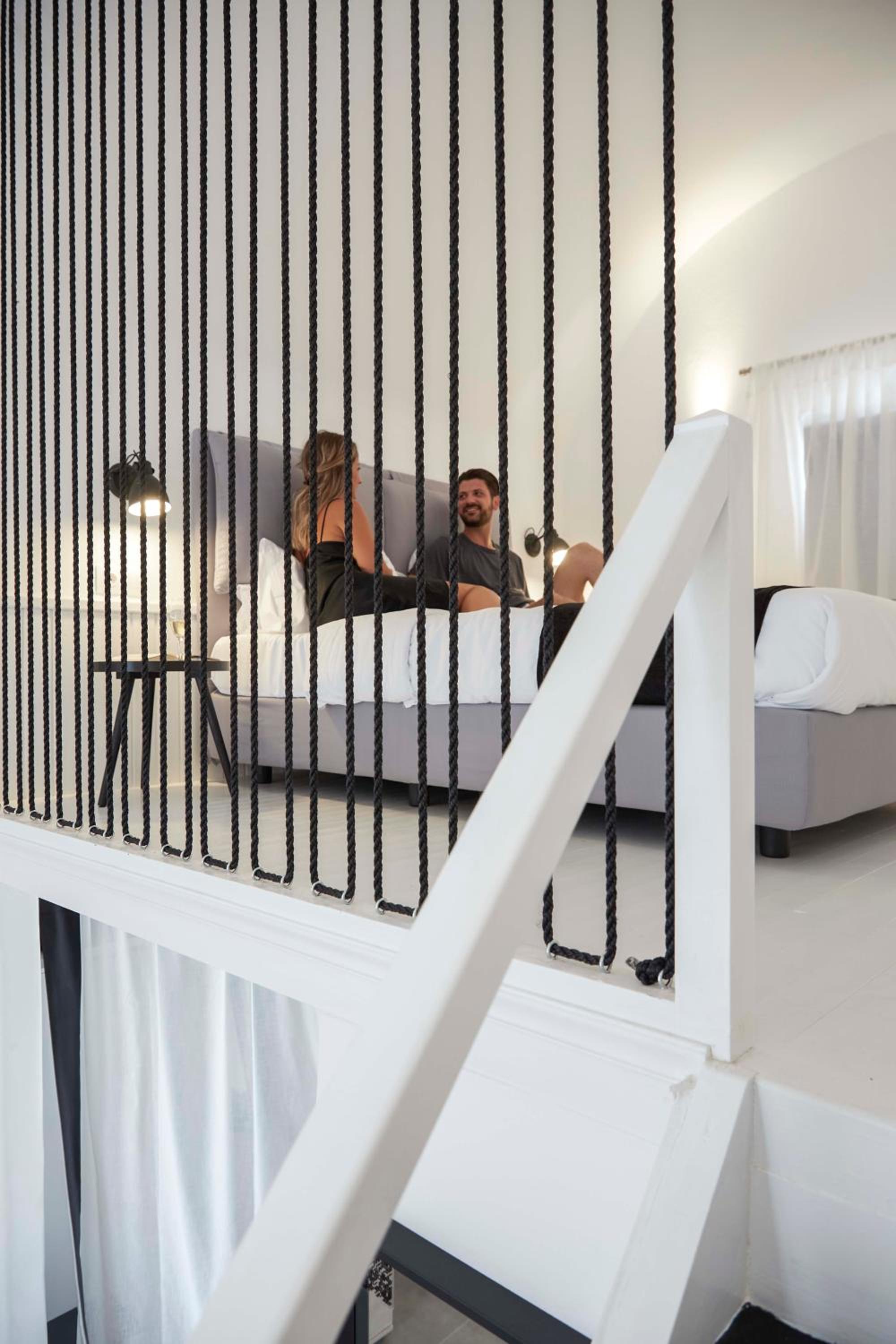 Loft Suite with Caldera View - Photo 8