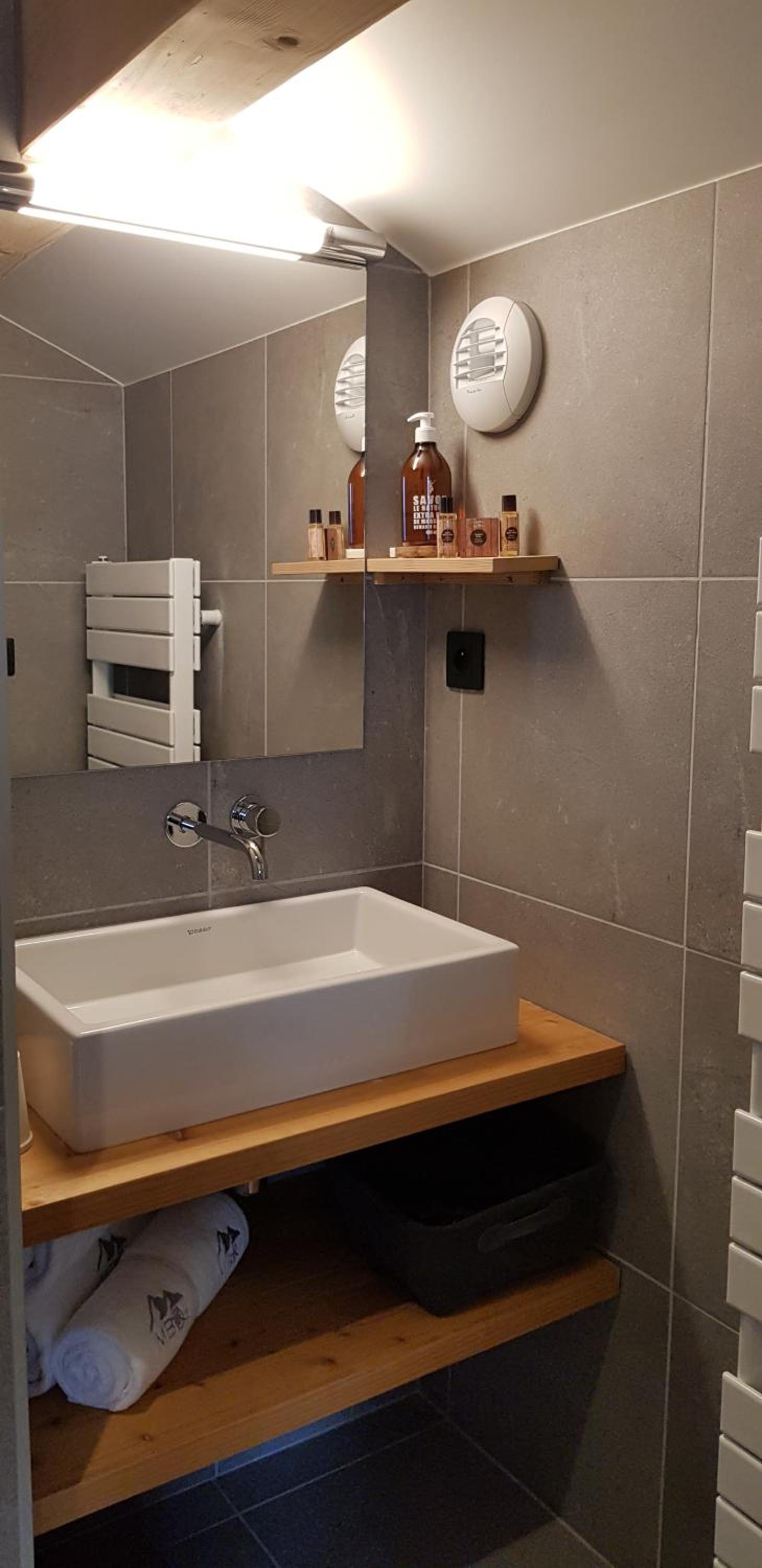 Suite - Photo 8