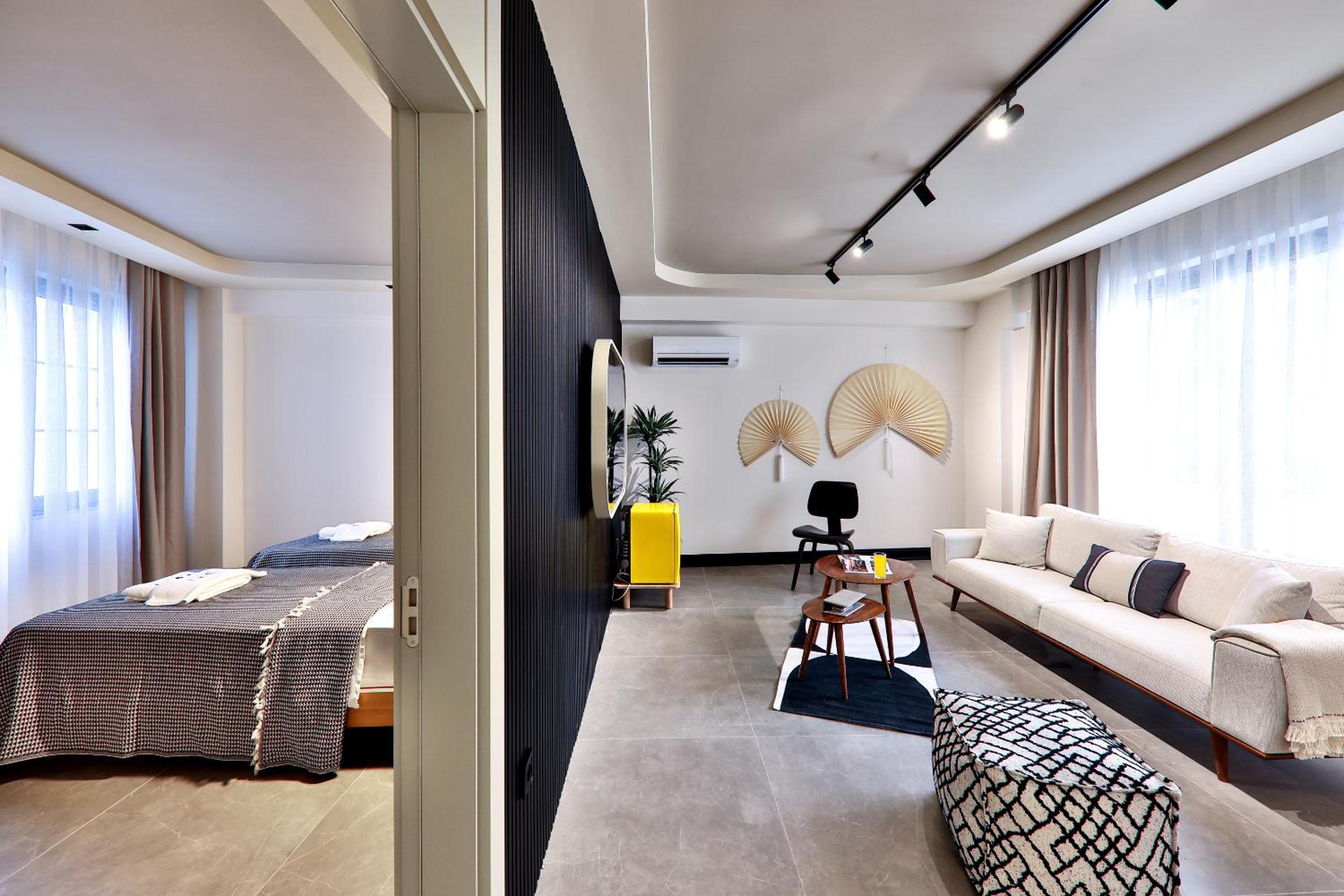 Superior Suite - Photo 1