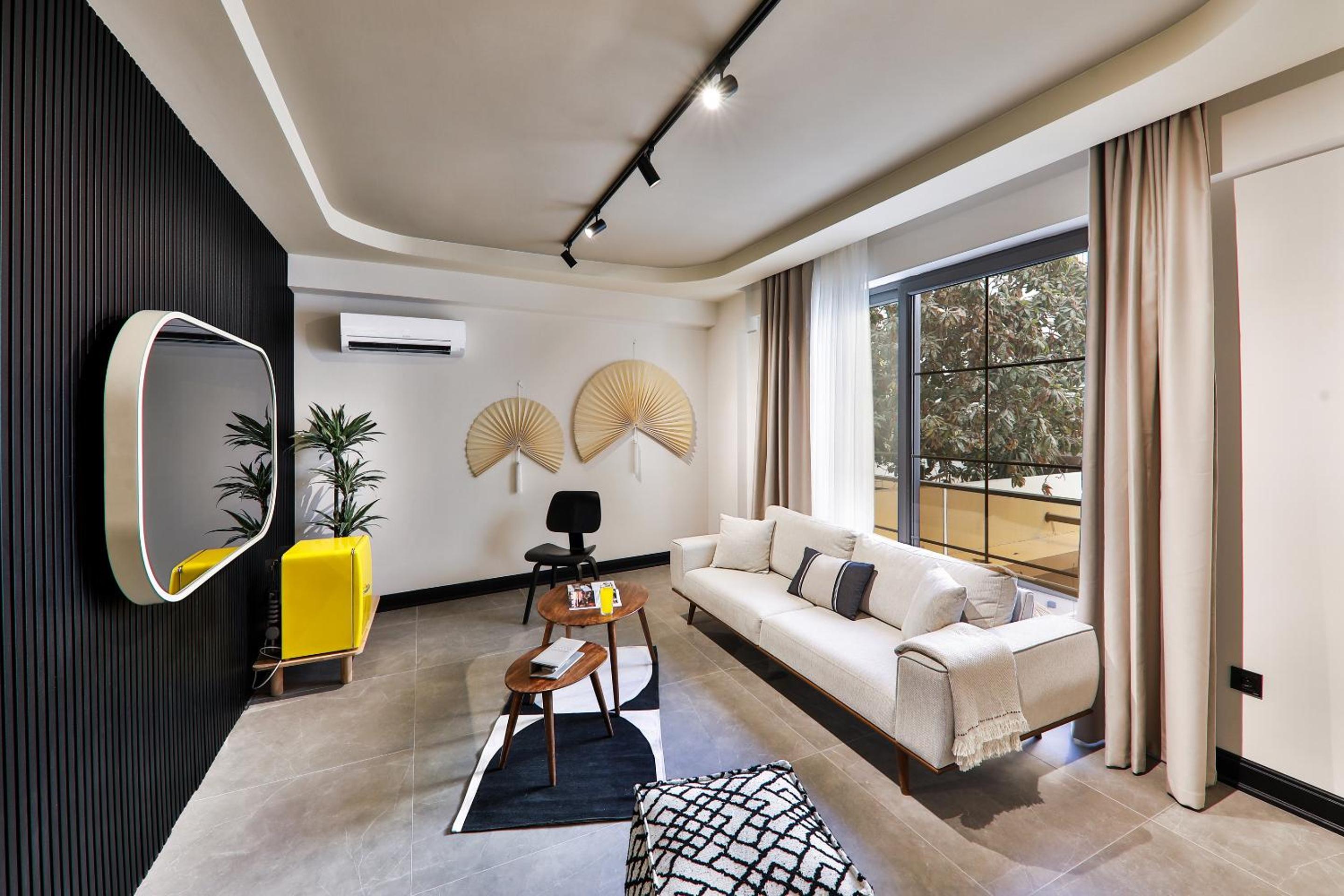 Superior Suite - Photo 2