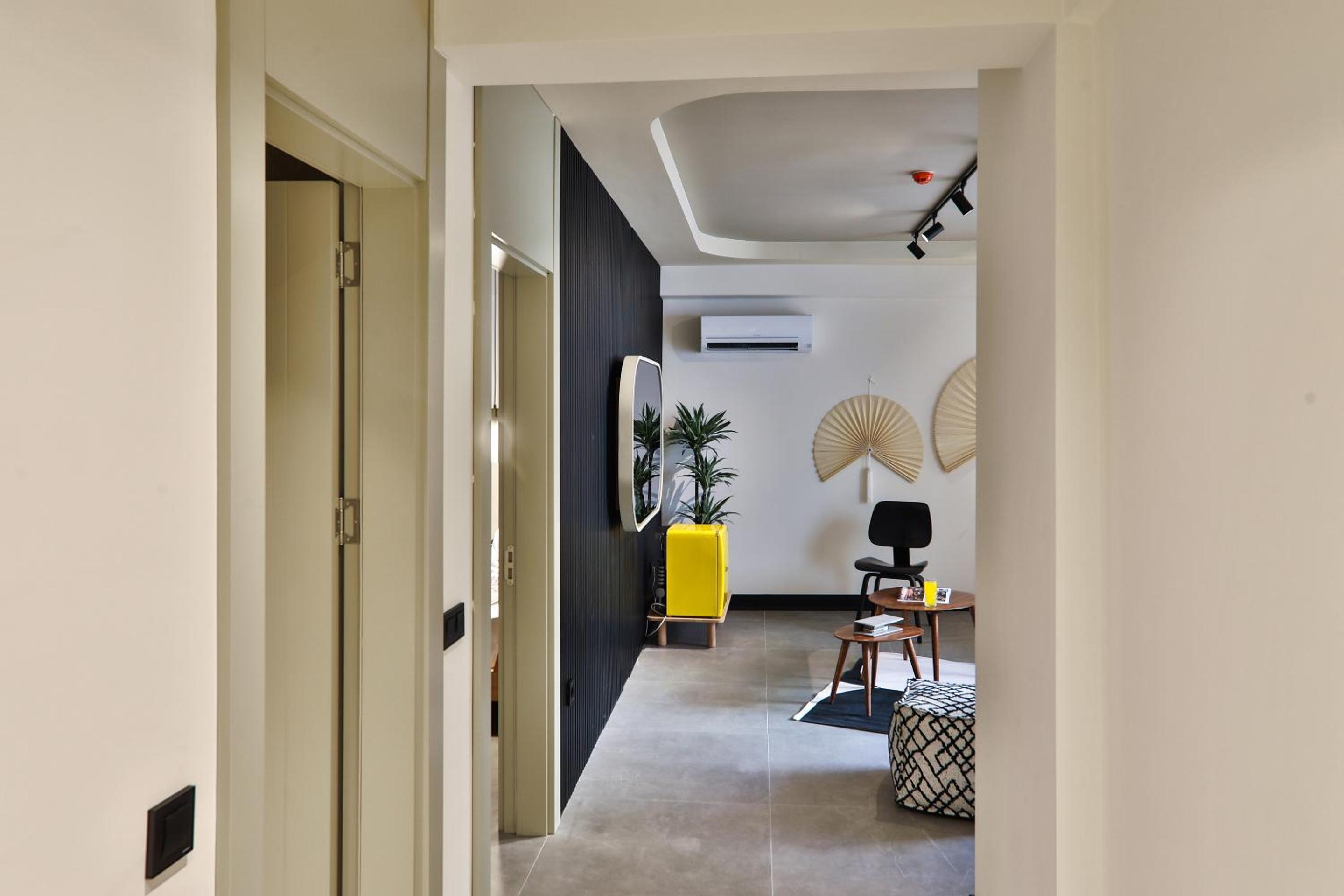 Superior Suite - Photo 10