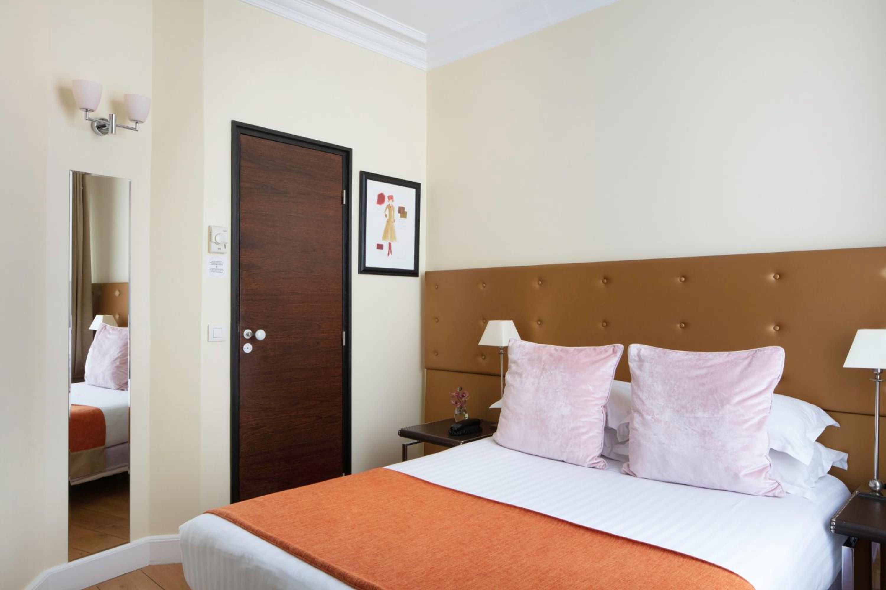Single Room photo 2