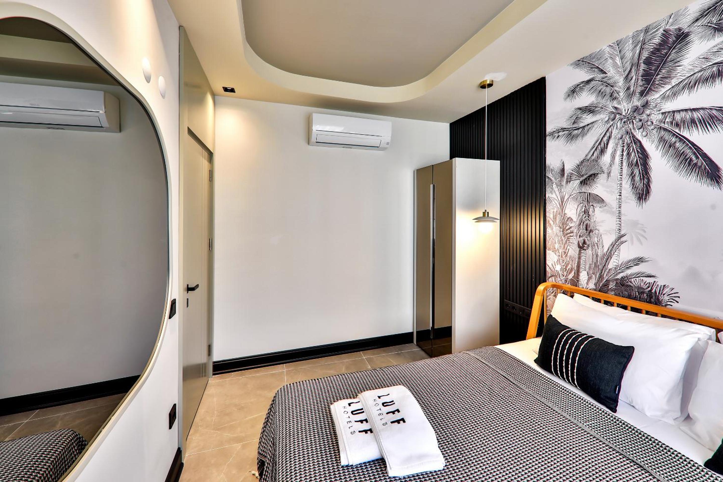 Two-Bedroom Suite - Photo 12