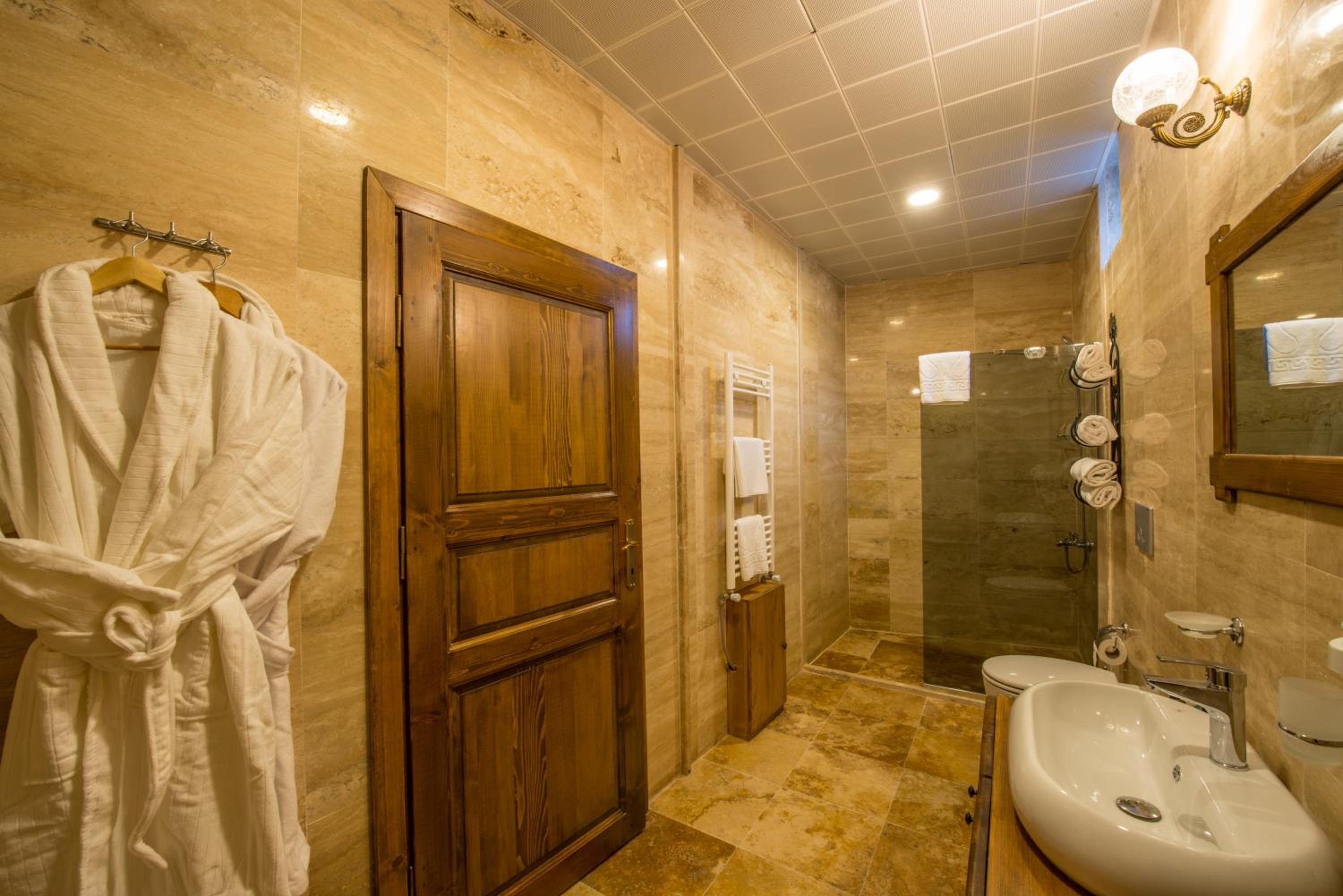 Triple Room with Garden View - Photo 12